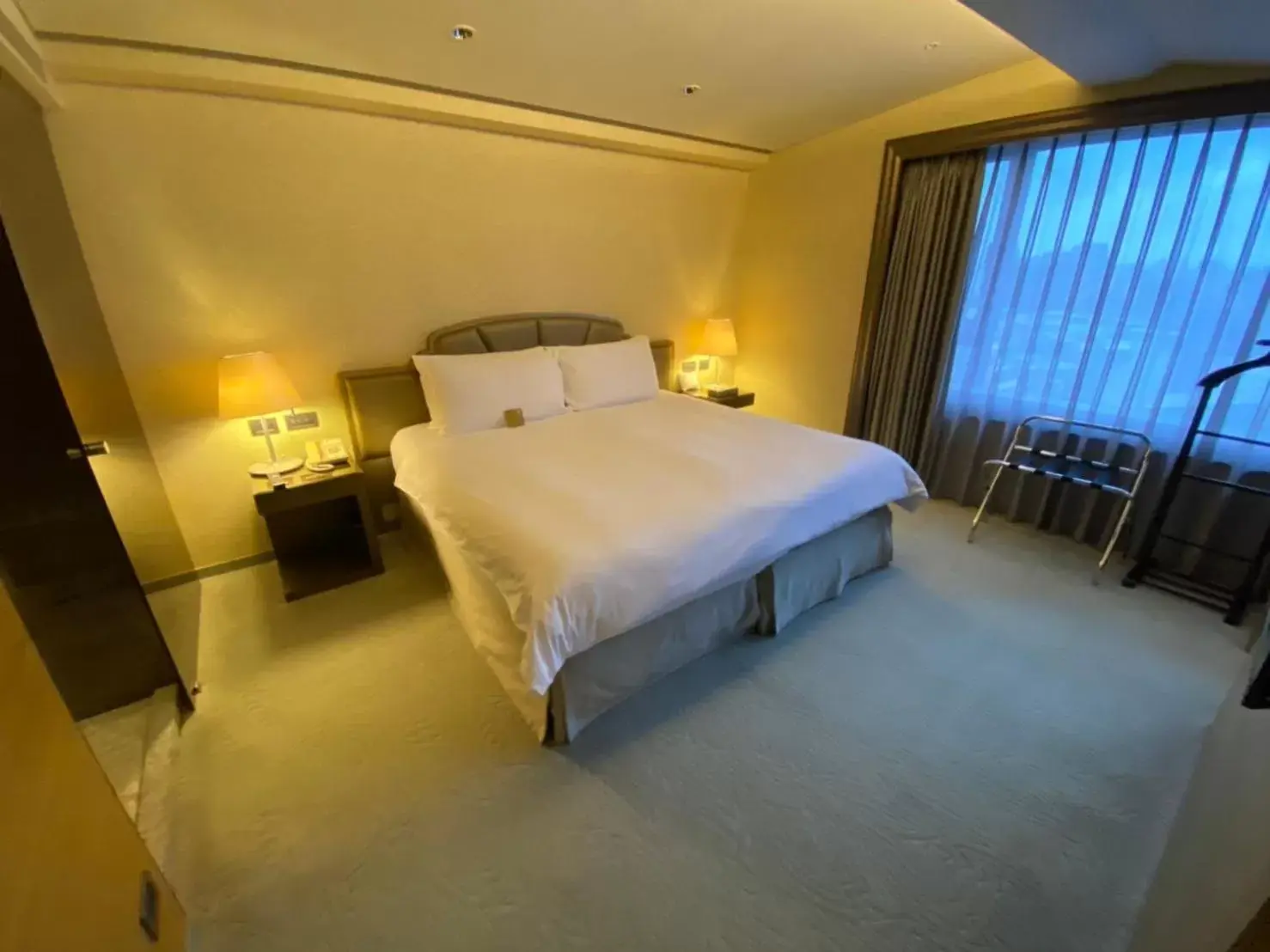 Photo of the whole room, Bed in The Landis Taipei