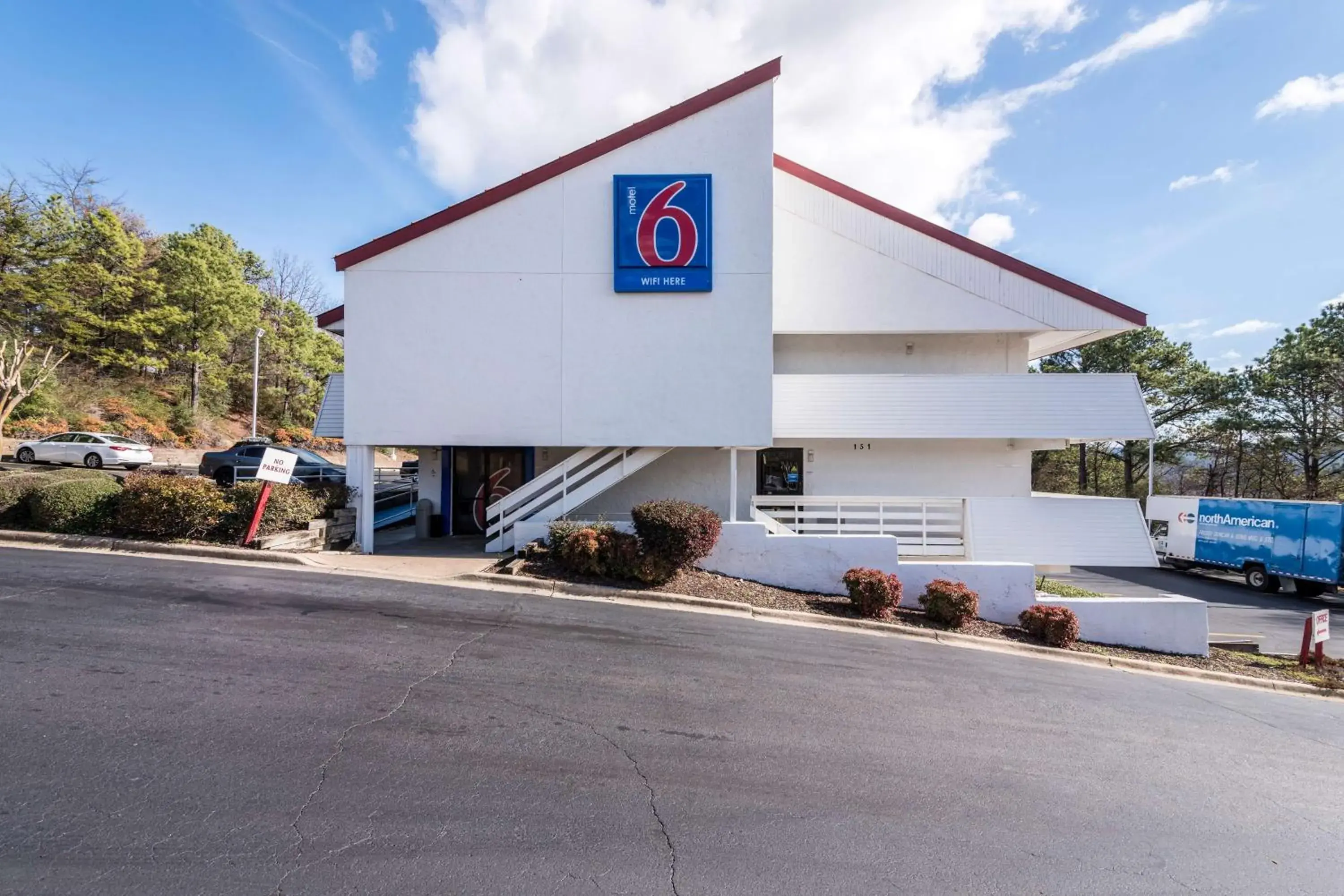 Property Building in Motel 6-Birmingham, AL