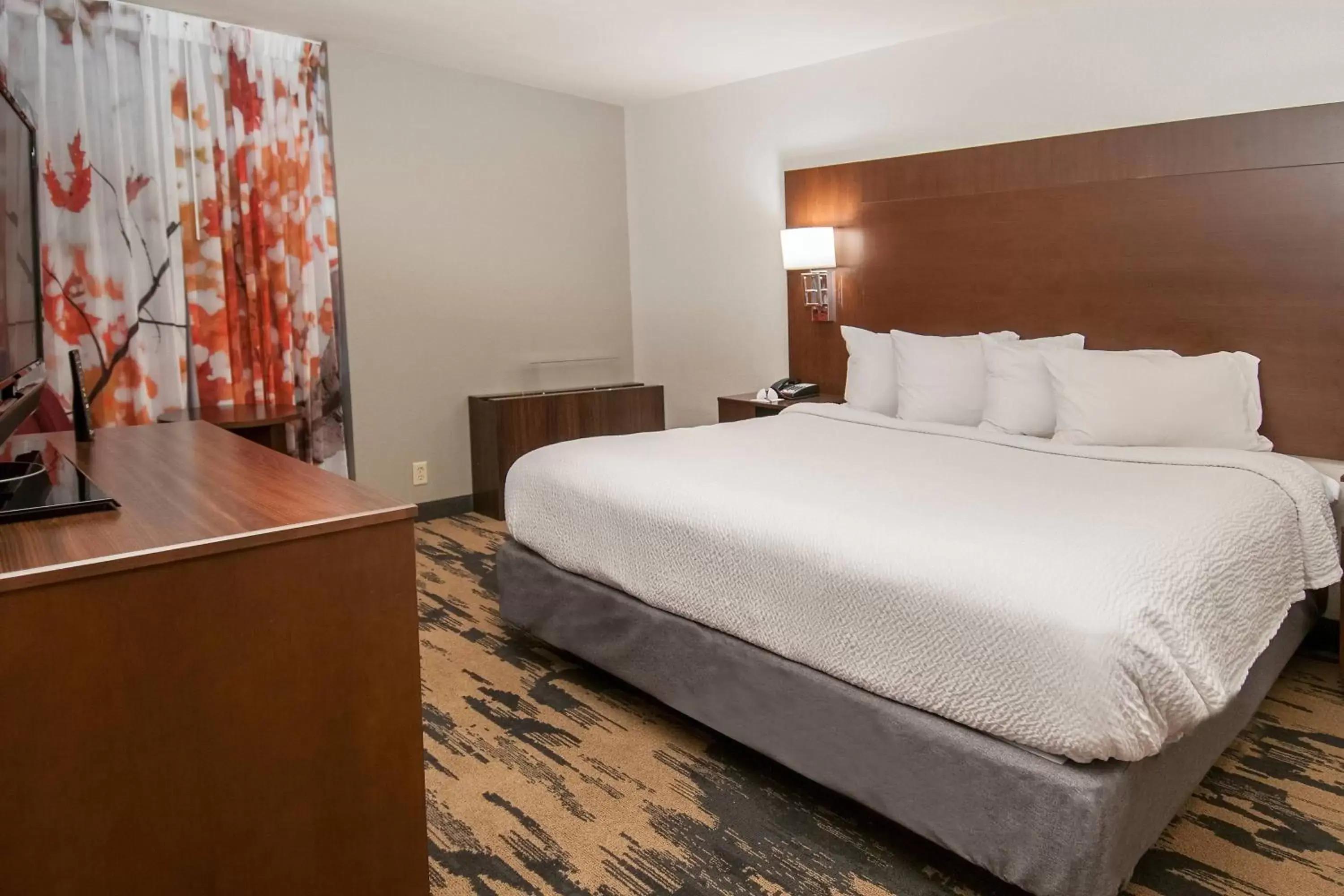 Bedroom, Bed in Fairfield Inn & Suites by Marriott Dallas DFW Airport South/Irving