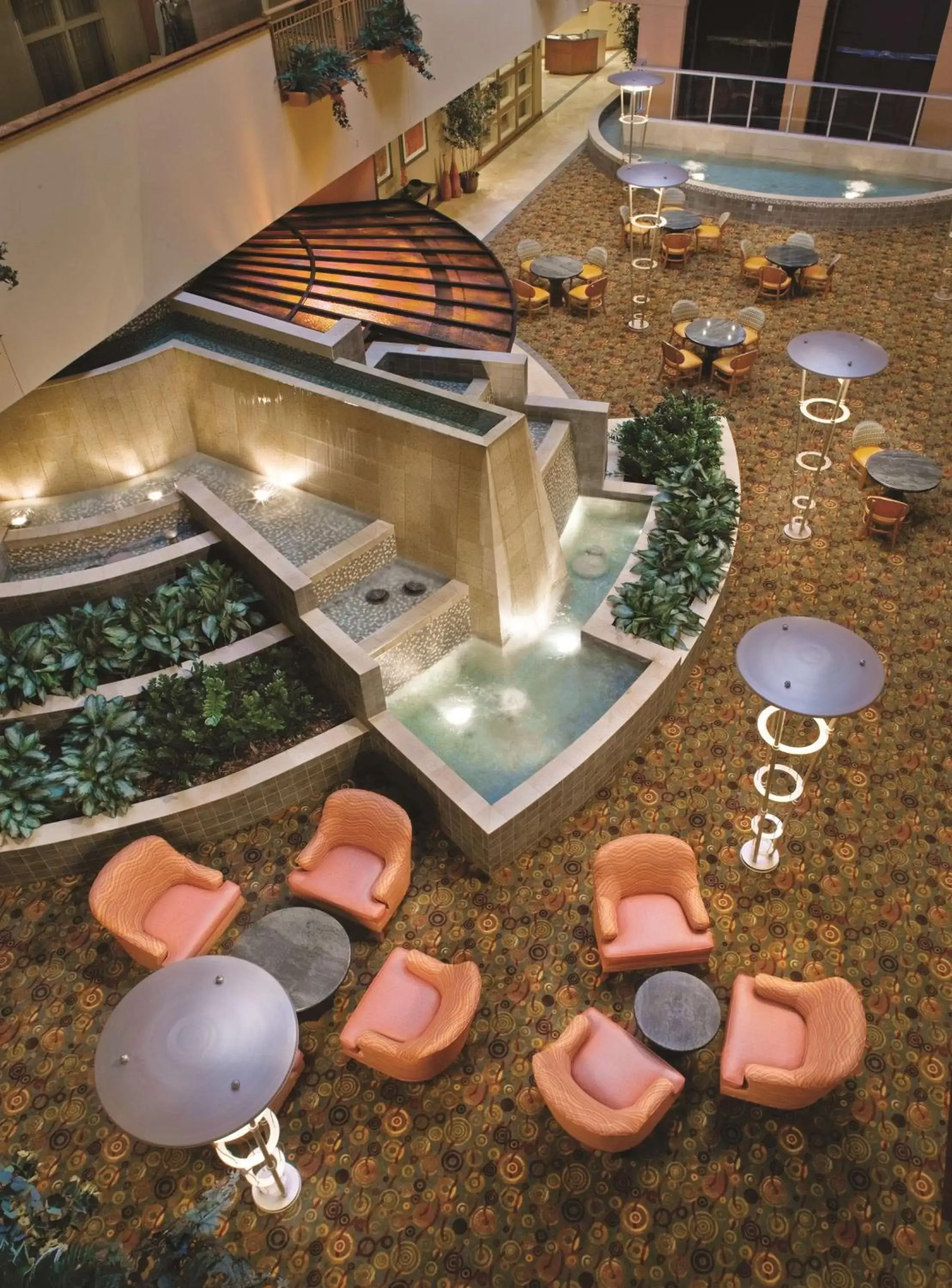 Lobby or reception in Embassy Suites Northwest Arkansas - Hotel, Spa & Convention Center