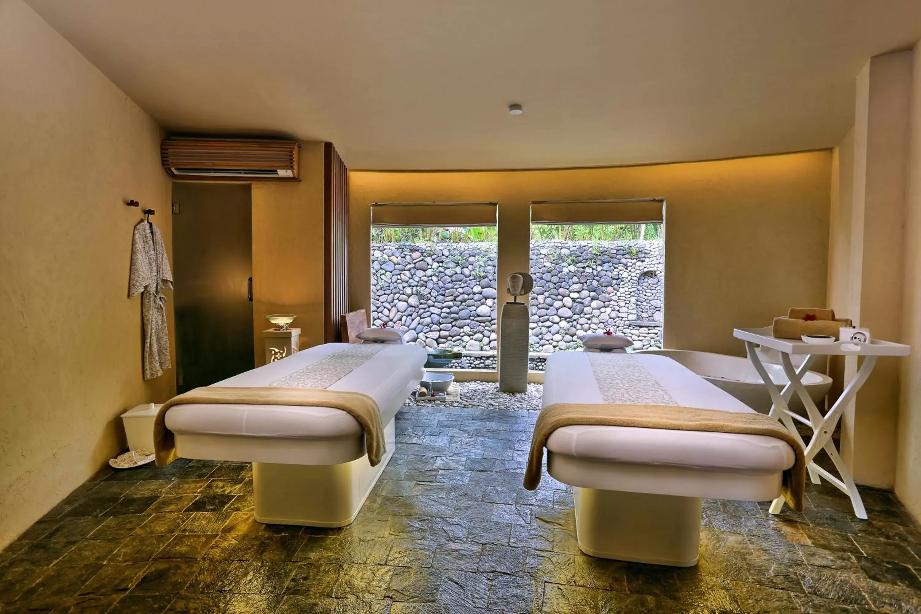 Spa and wellness centre/facilities in WakaGangga