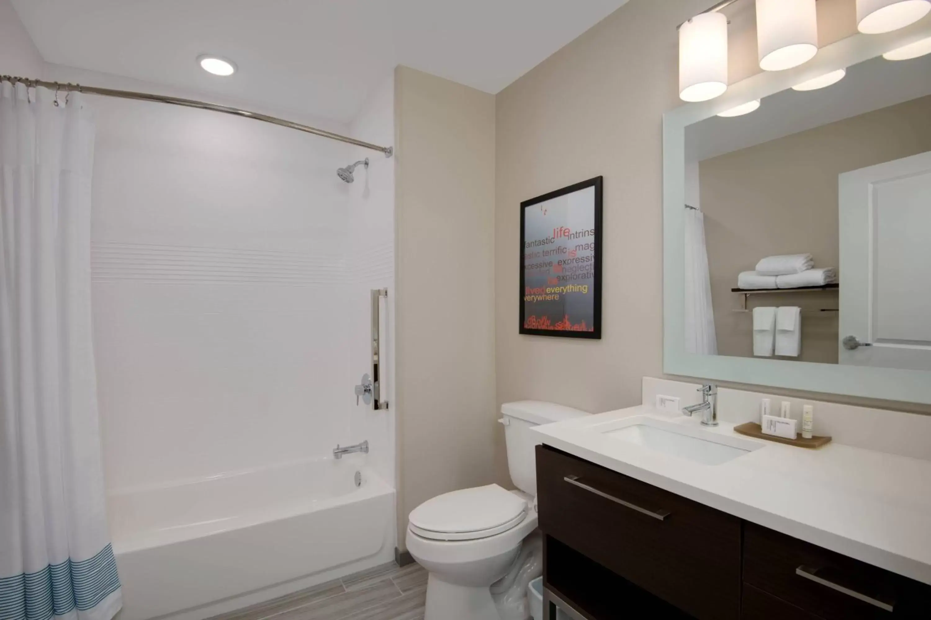 Bathroom in TownePlace Suites by Marriott Niceville Eglin AFB Area
