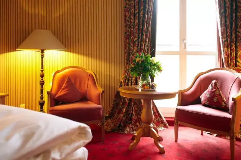 Photo of the whole room, Seating Area in Landhaus Zu den Rothen Forellen