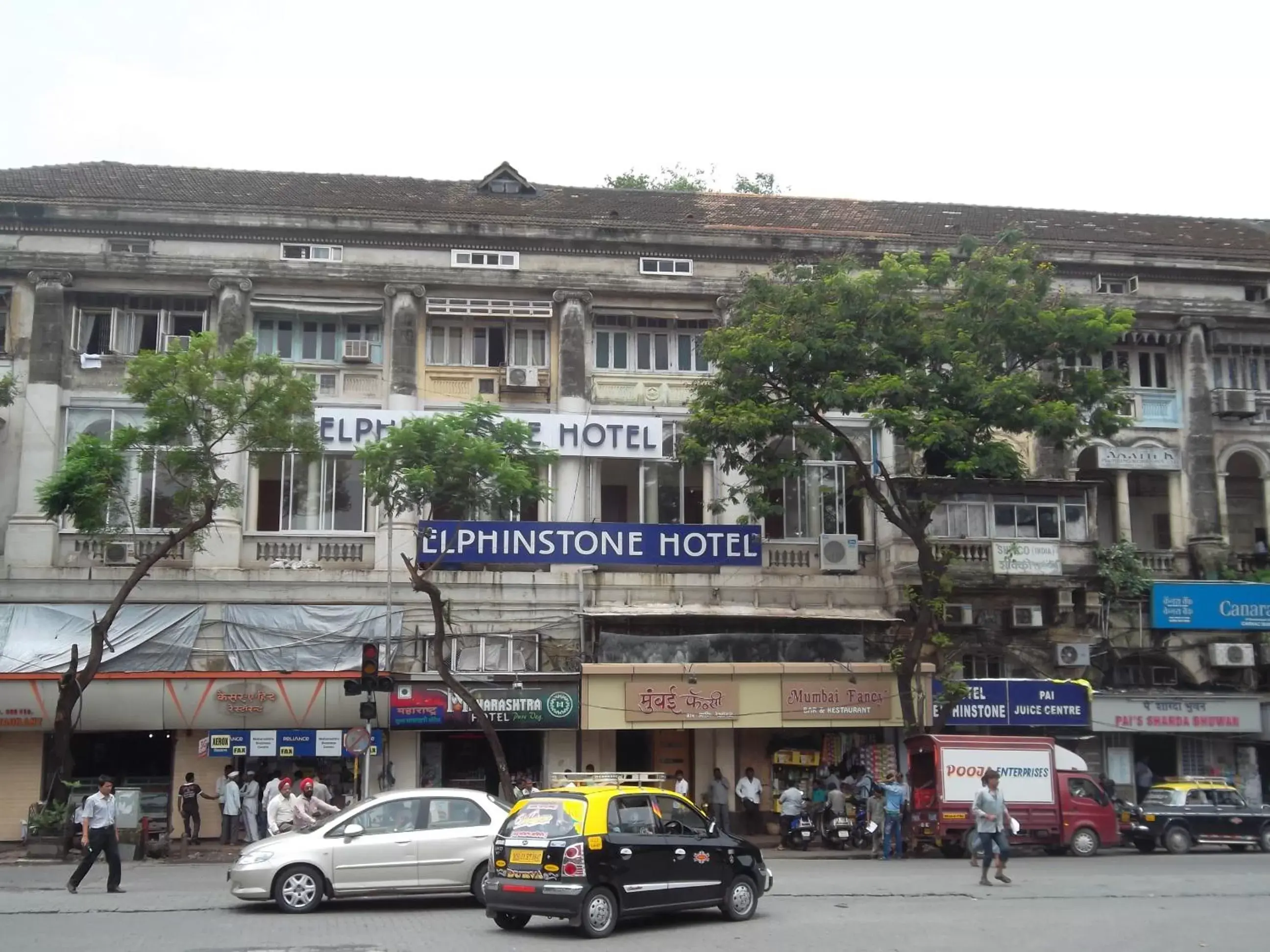 Facade/entrance, Property Building in Elphinstone Hotel