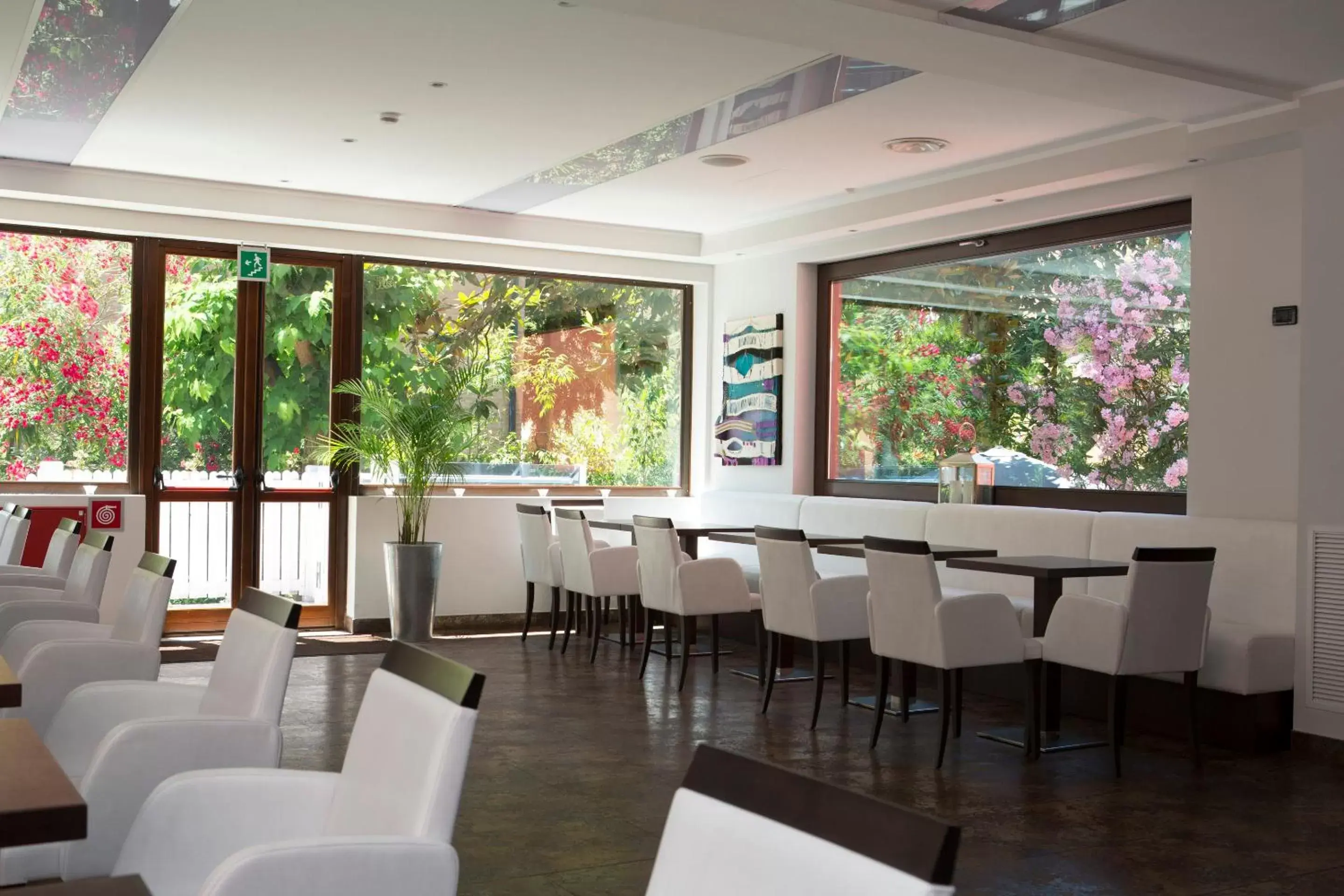 Dining area in Hotel Villa Pannonia