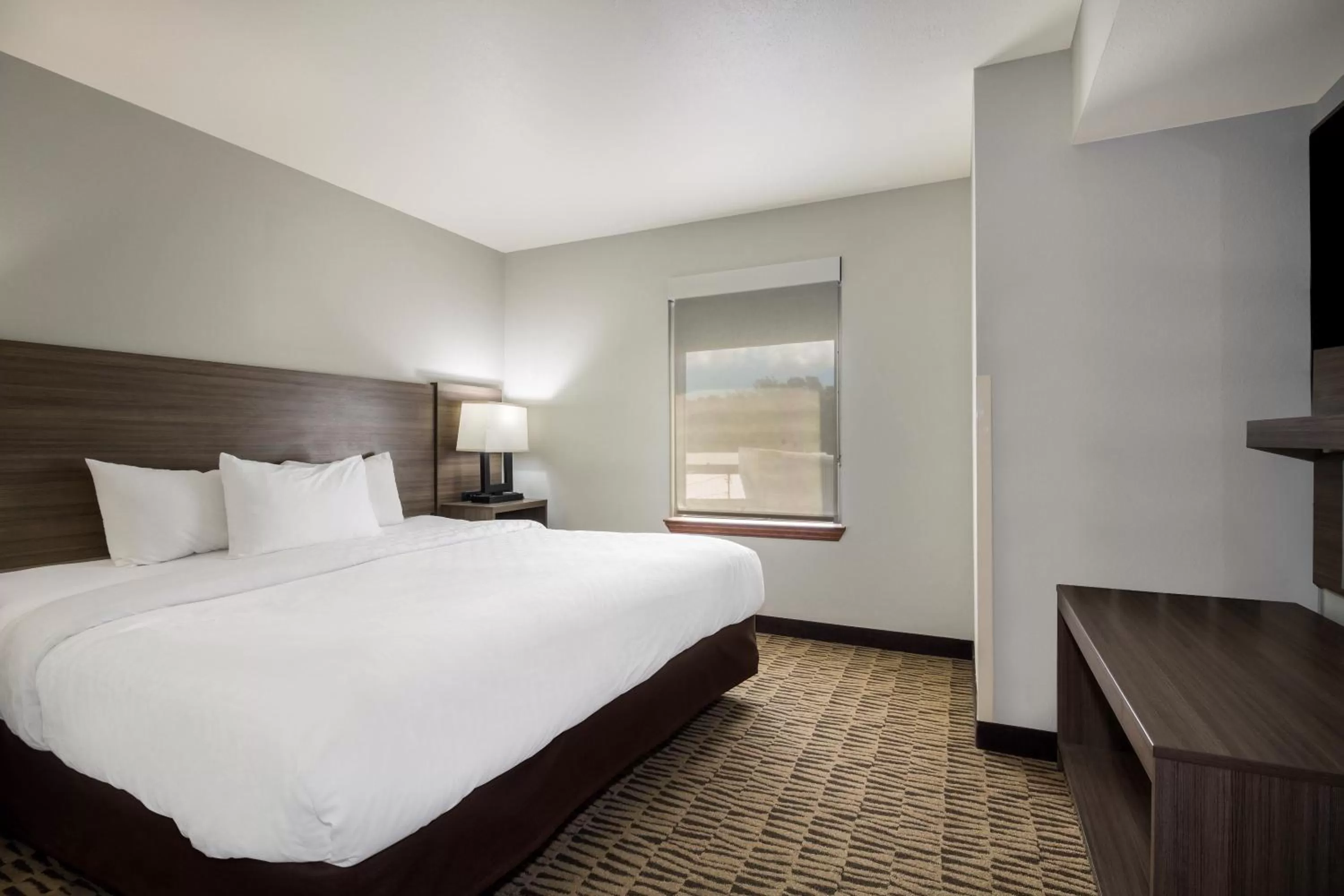 Bedroom, Bed in Clarion Pointe Charleston - West Ashley