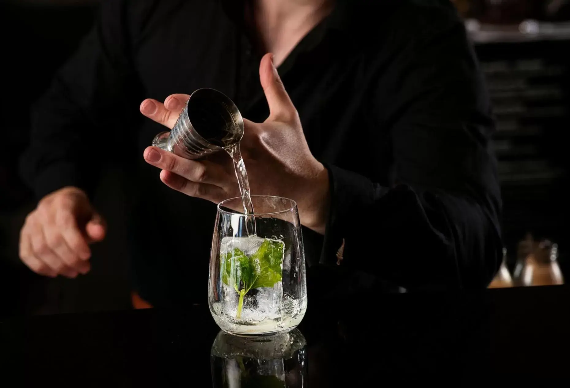 Lounge or bar in Rydges Lakeland Resort Queenstown Lounge or bar in Rydges Lakeland Resort Queenstown