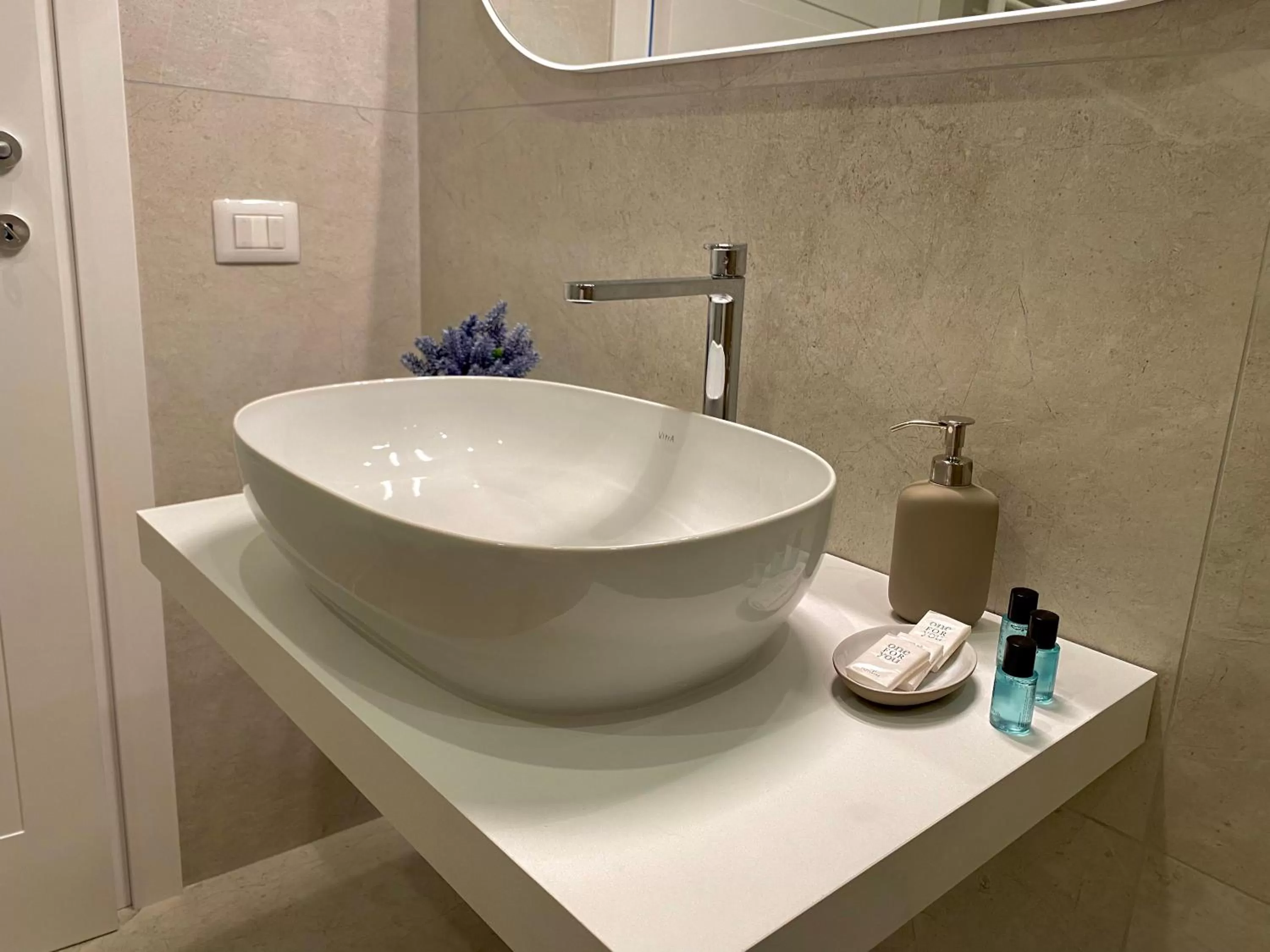 Bathroom in Luna Nuova Suites