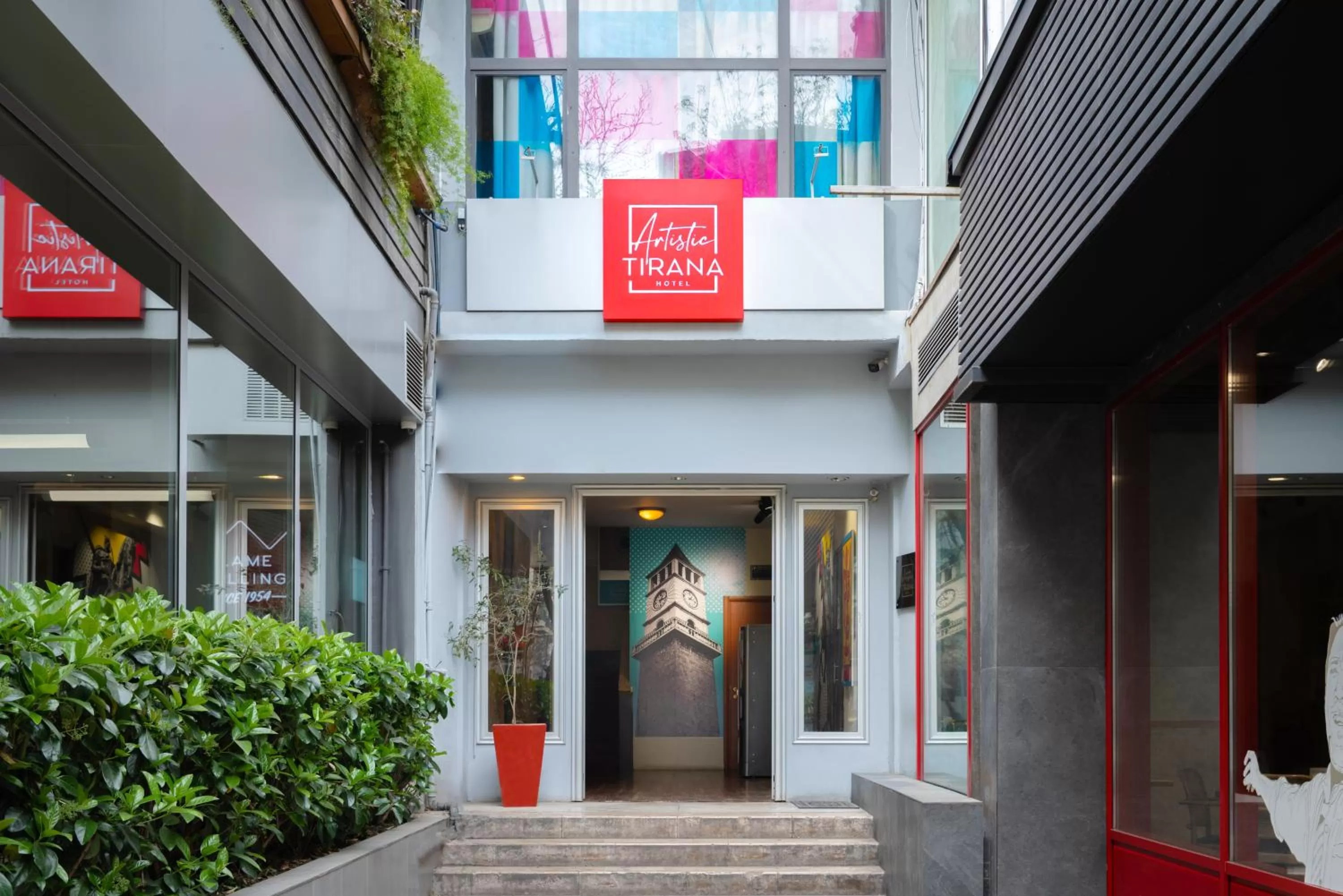 Facade/entrance in Artistic Tirana Blloku