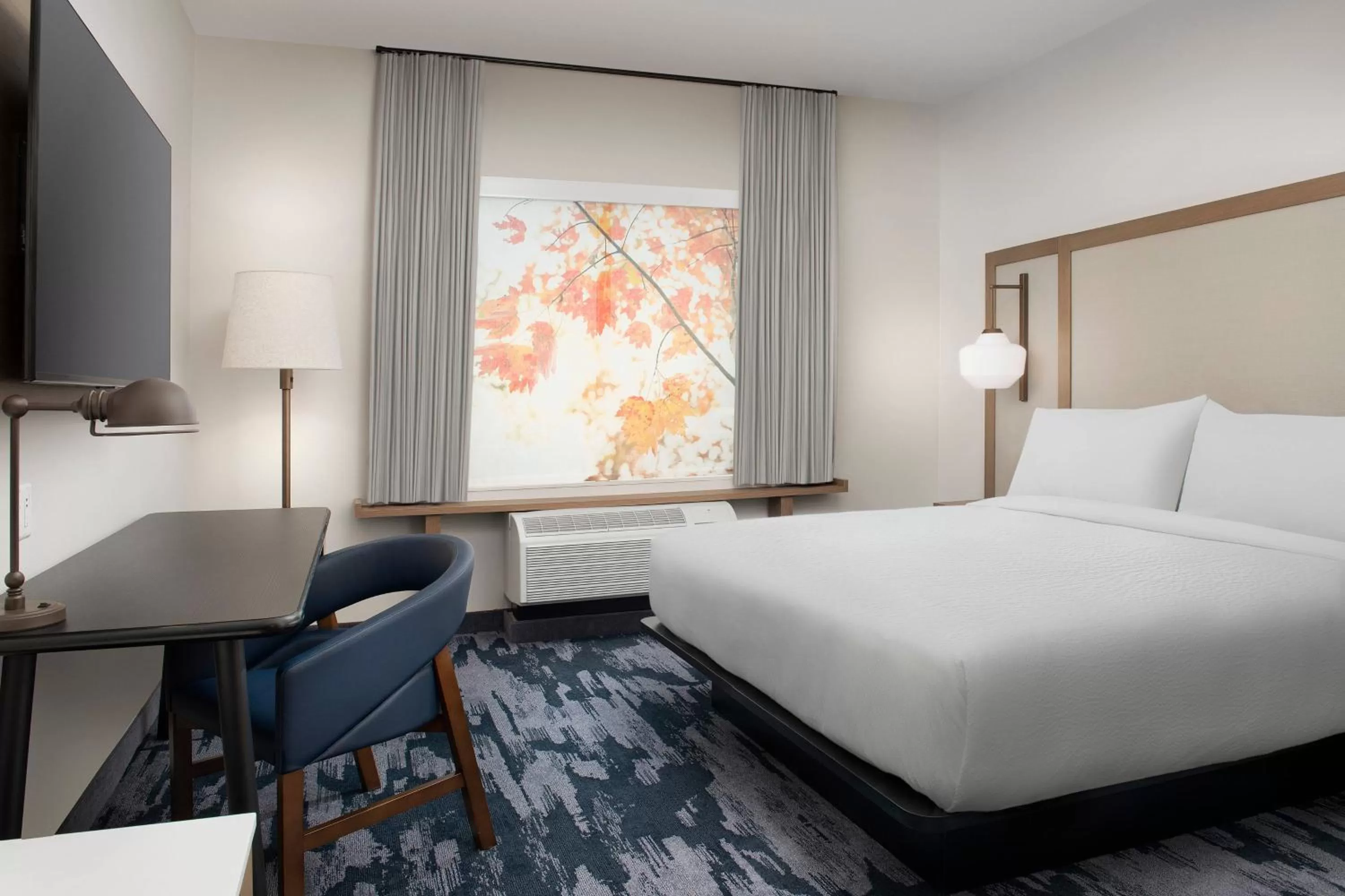 King Room - Hearing Accessible in Fairfield Inn & Suites by Marriott Santa Rosa Rohnert Park