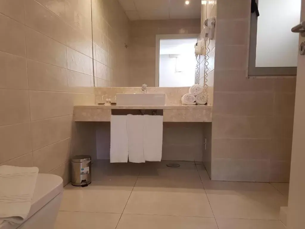 Bathroom in Lisbon City Apartments & Suites by City Hotels