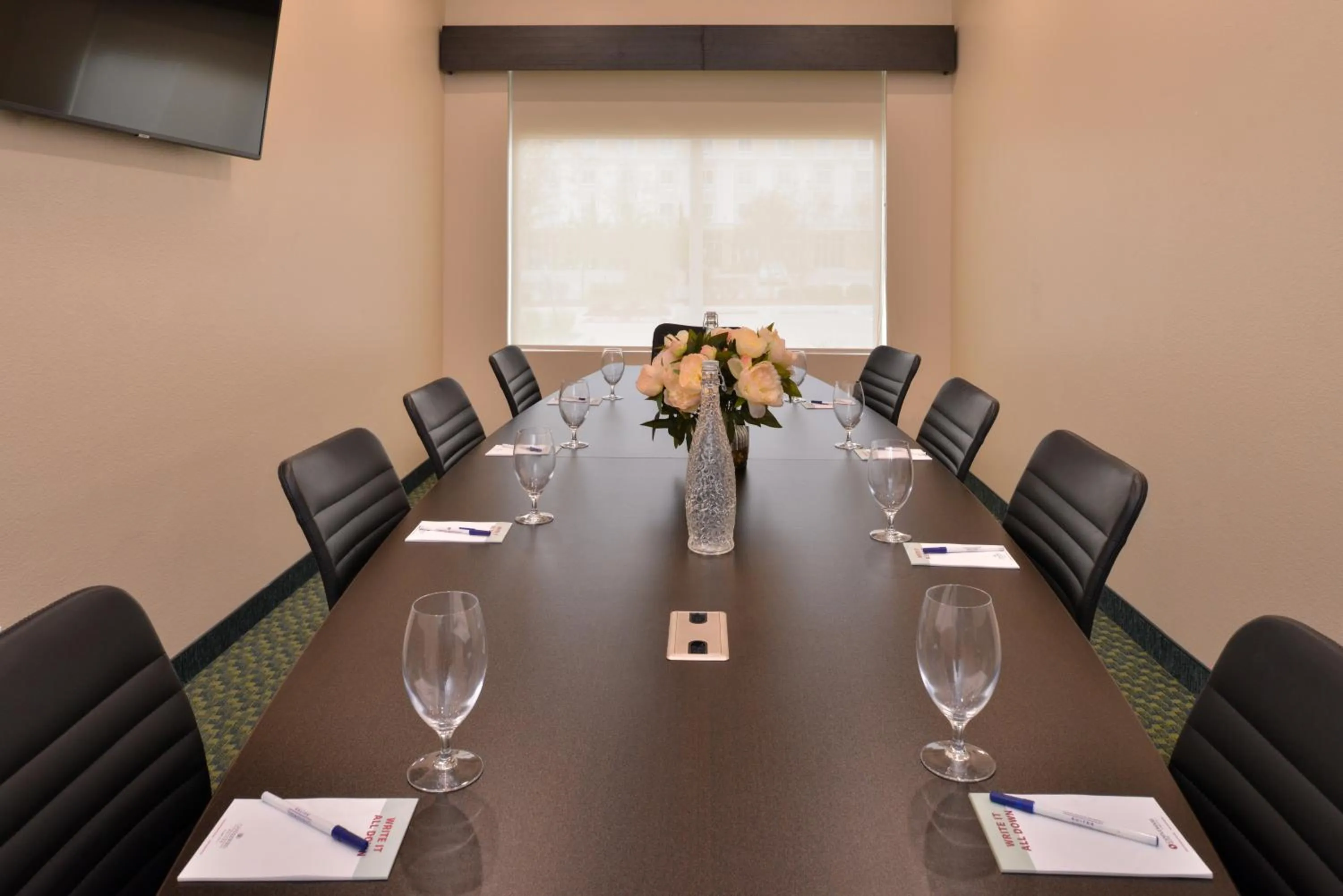 Meeting/conference room in Candlewood Suites - Austin Airport by IHG
