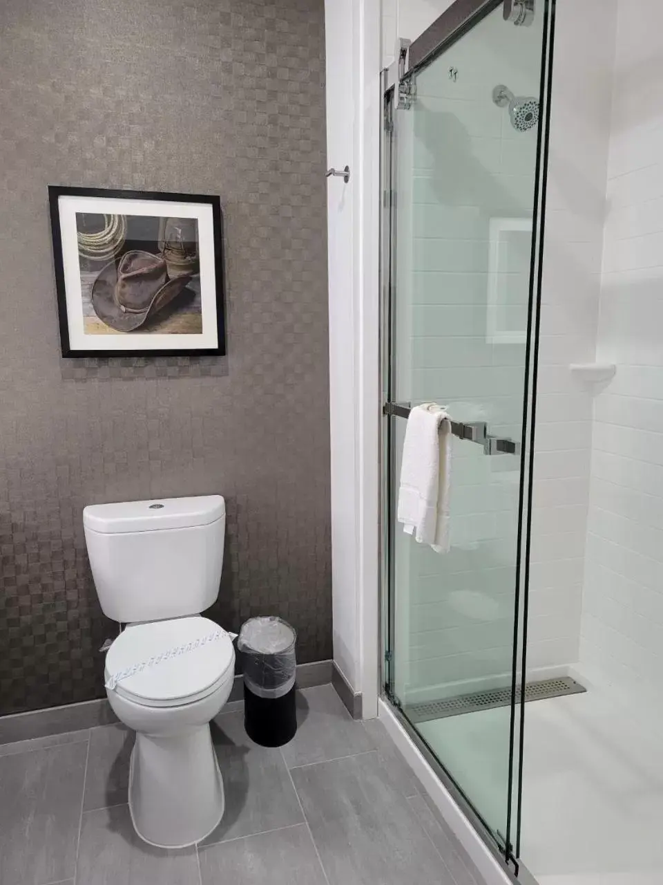 Shower, Bathroom in La Quinta Inn & Suites by Wyndham Terrell