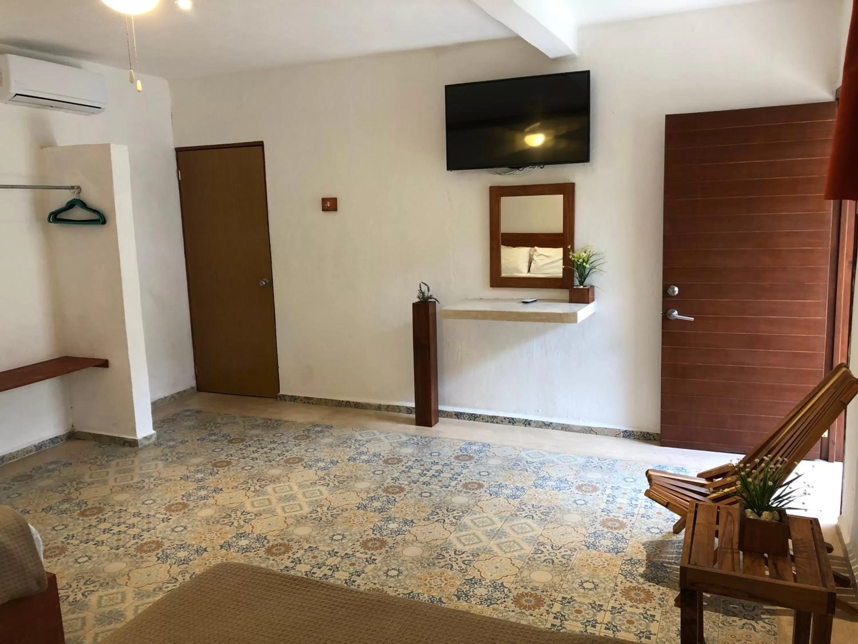 TV/Entertainment Center in Hotel Casa Bamboo