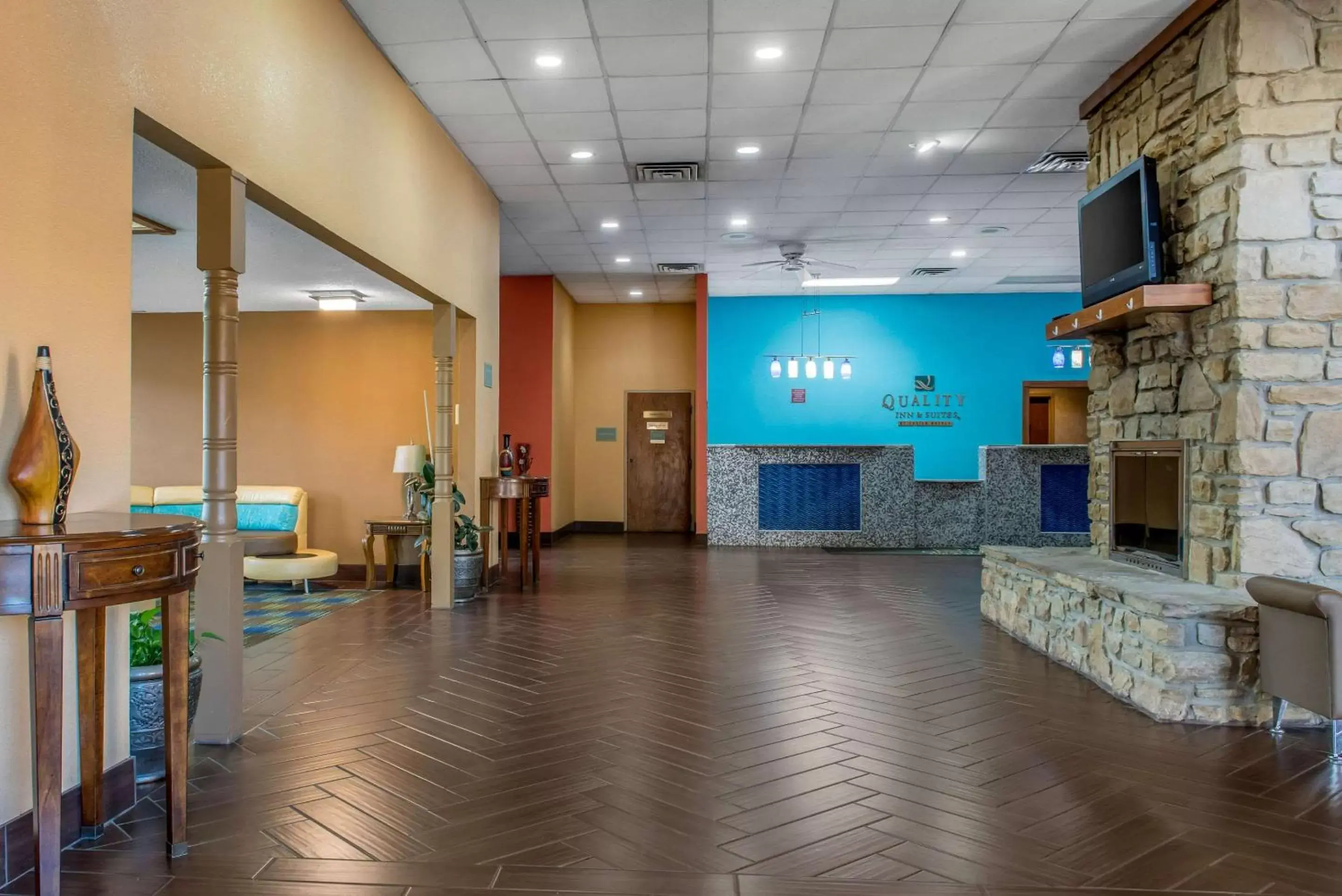 Lobby or reception in Quality Inn & Suites Bedford West