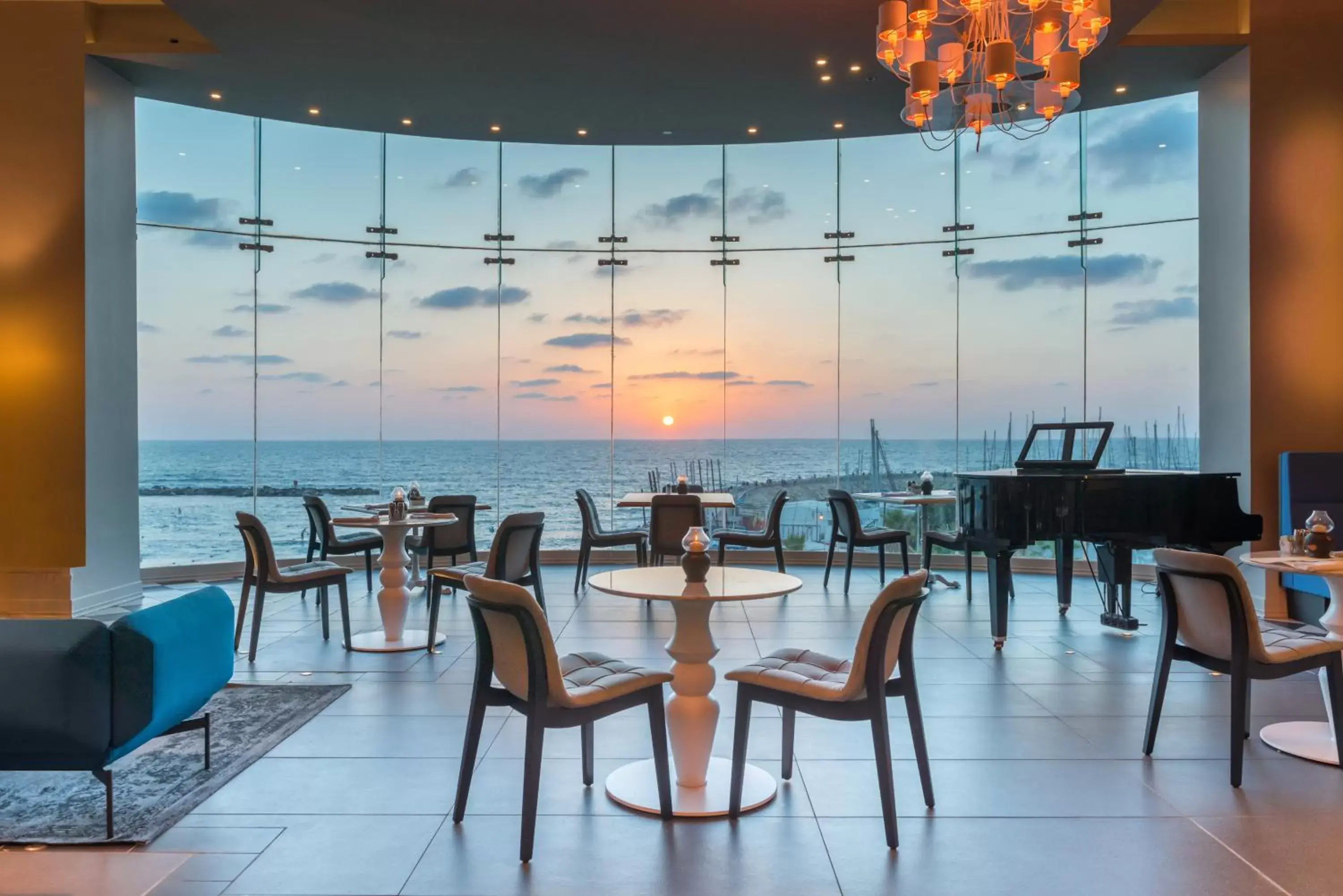 Lobby or reception, Restaurant/Places to Eat in Herods Tel Aviv By The Beach