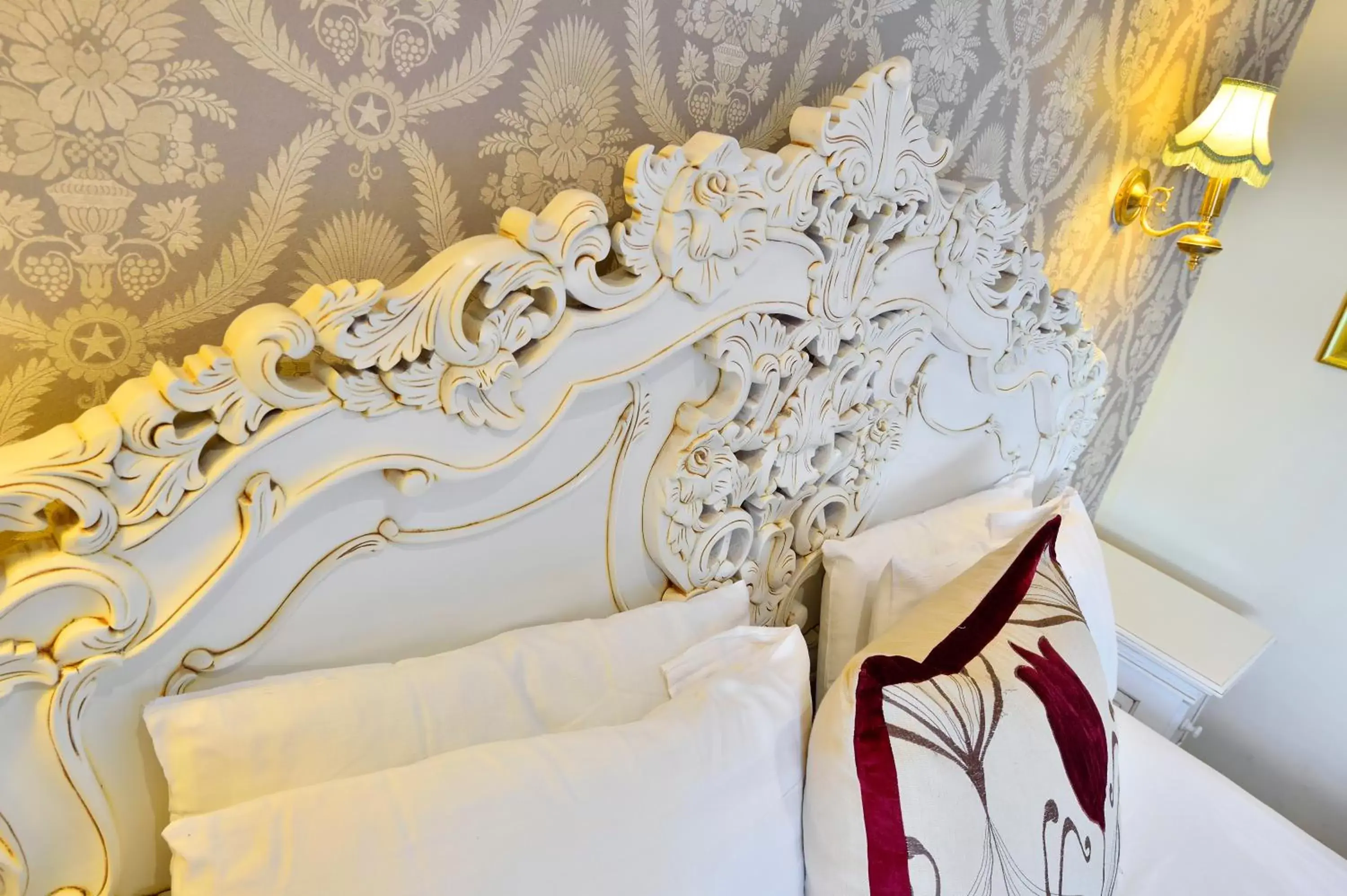 Decorative detail, Bed in The Angel Hotel
