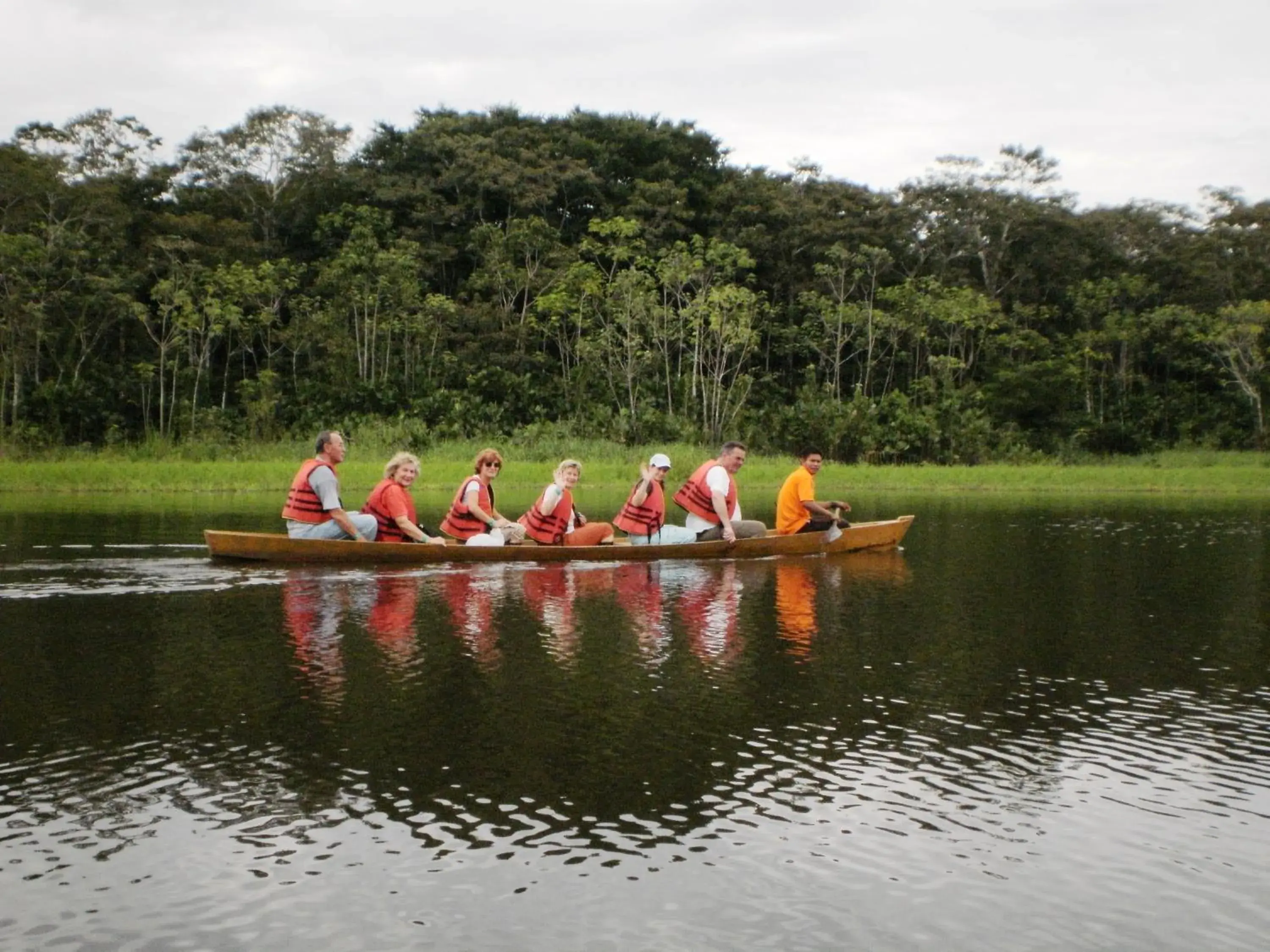 People, Canoeing in Hotel Anaconda