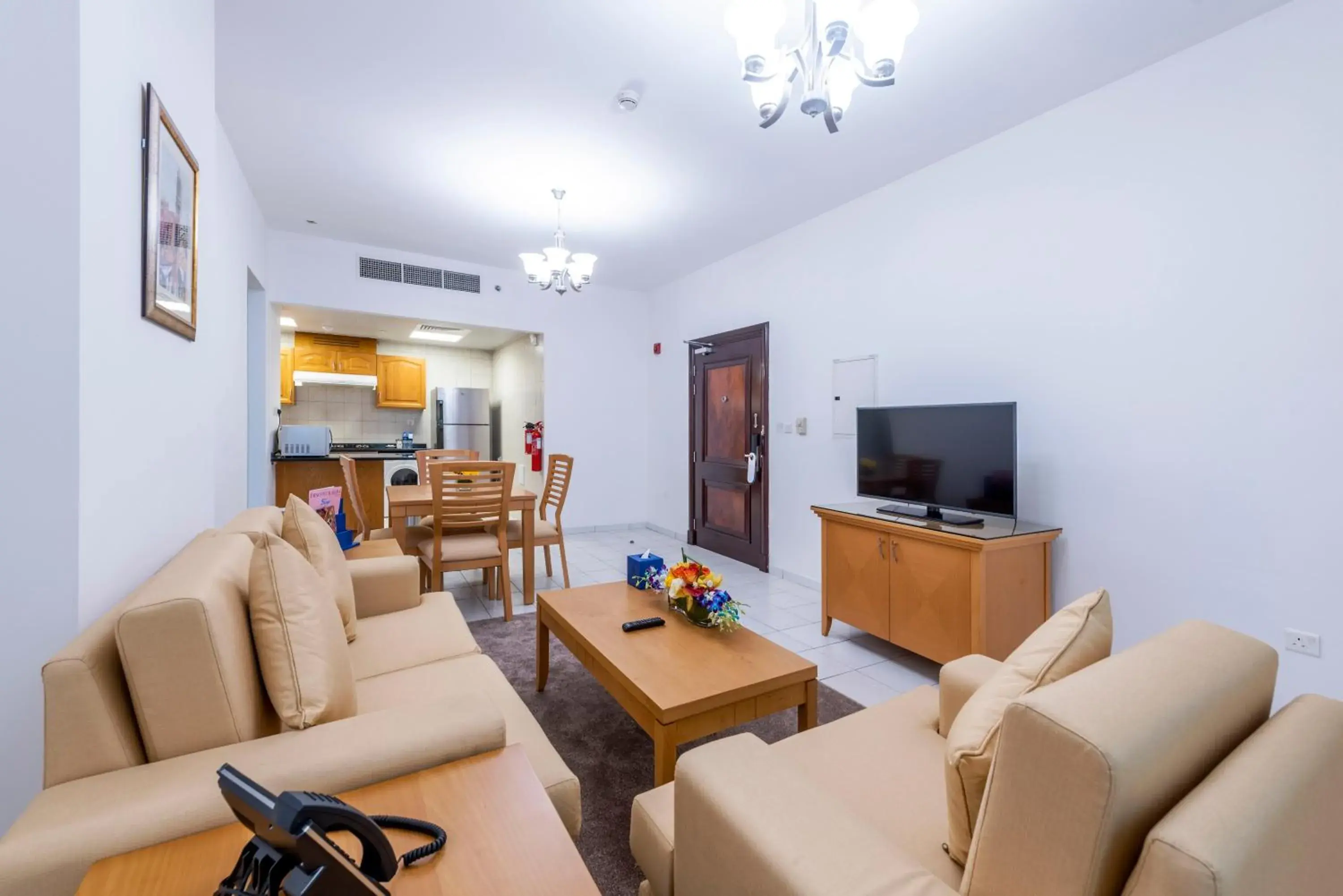 Kitchen or kitchenette, Seating Area in Roda Al Murooj Residences