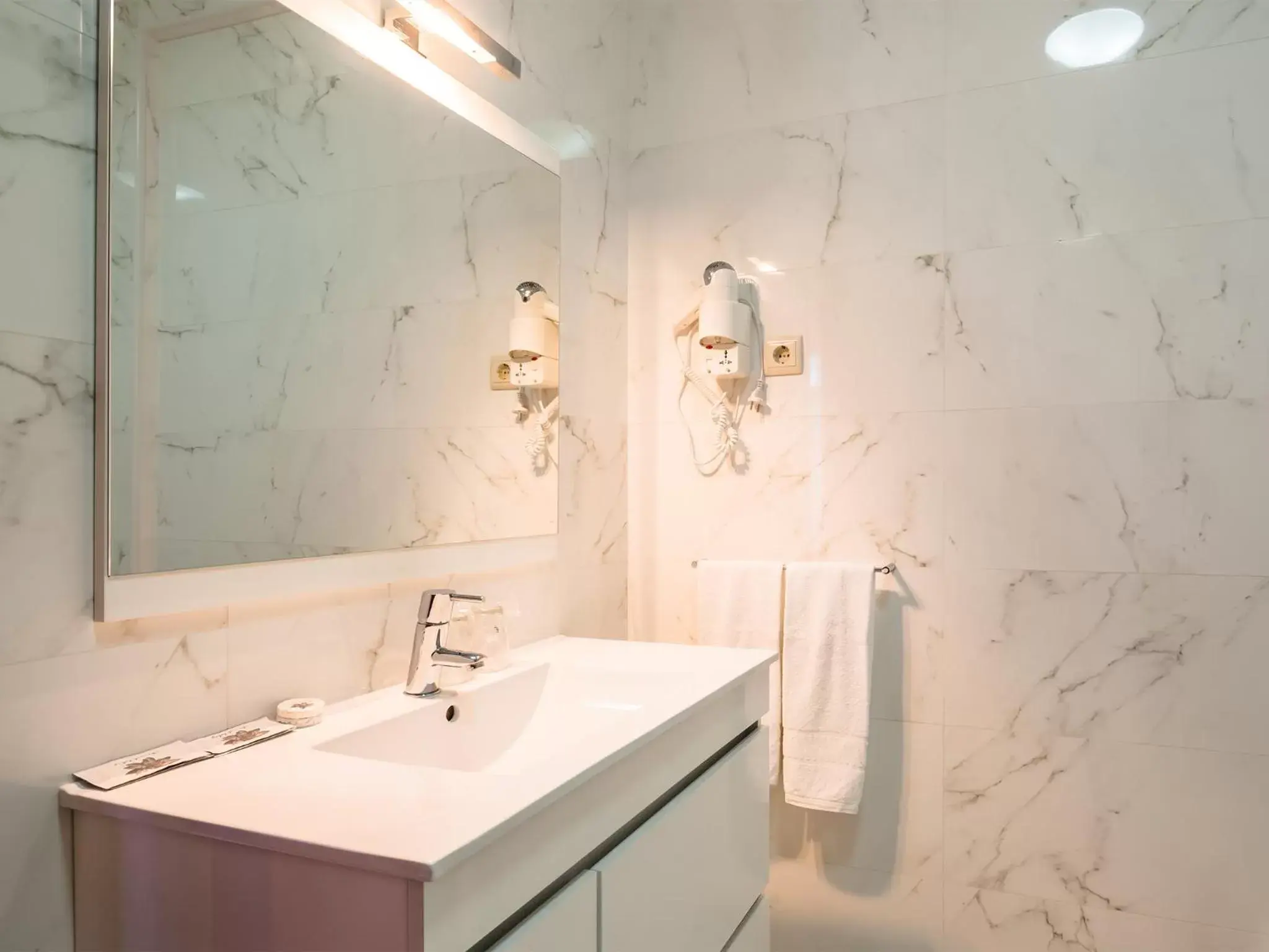 Bathroom in Casa Dos Ruis - Turismo Rural