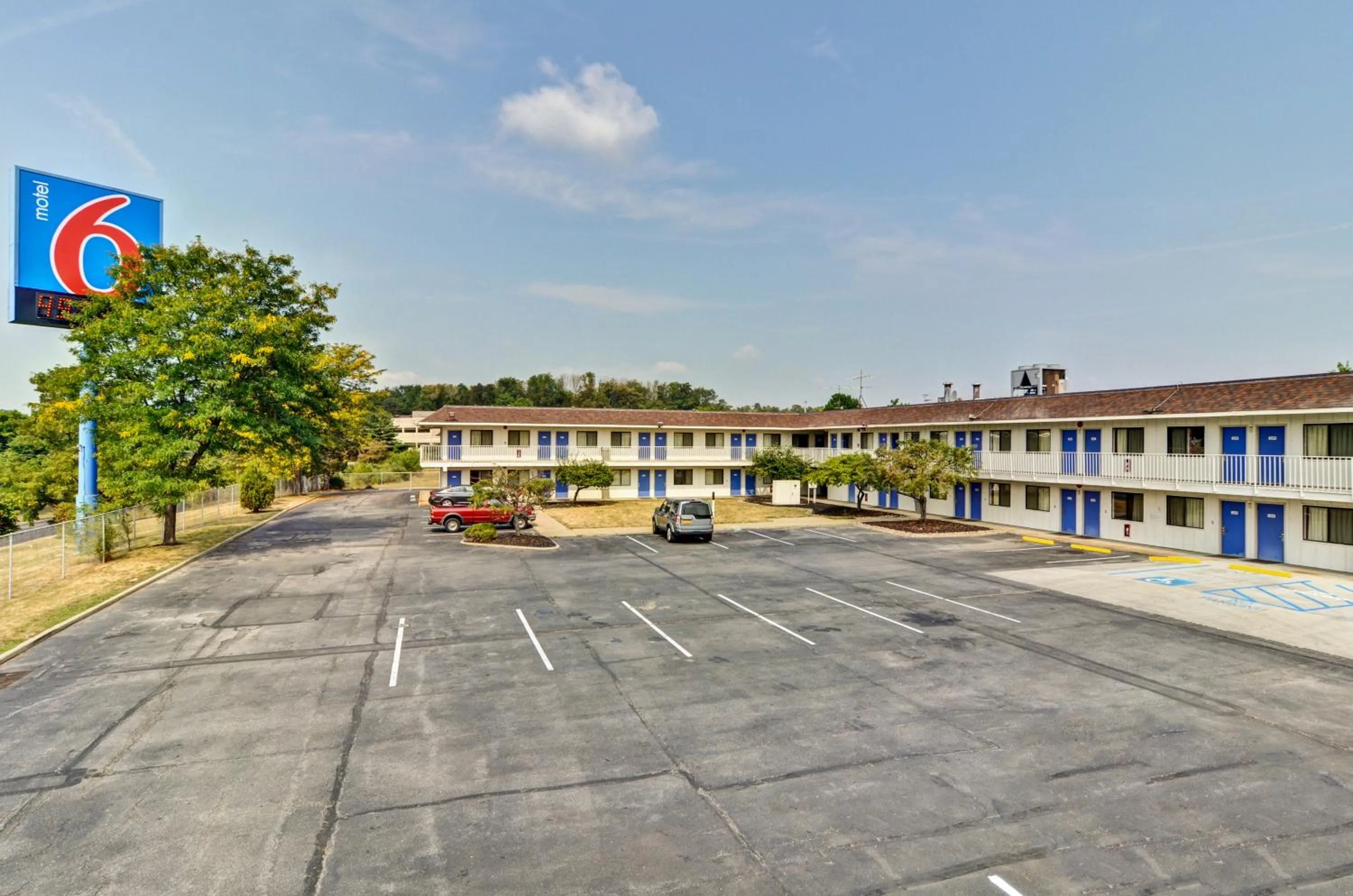 Facade/entrance in Motel 6-Pittsburgh, PA - Crafton