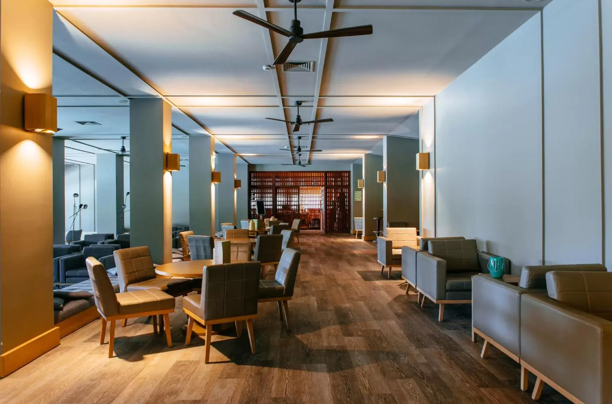 Lounge or bar, Lounge/Bar in Axis Vermar Conference & Beach Hotel