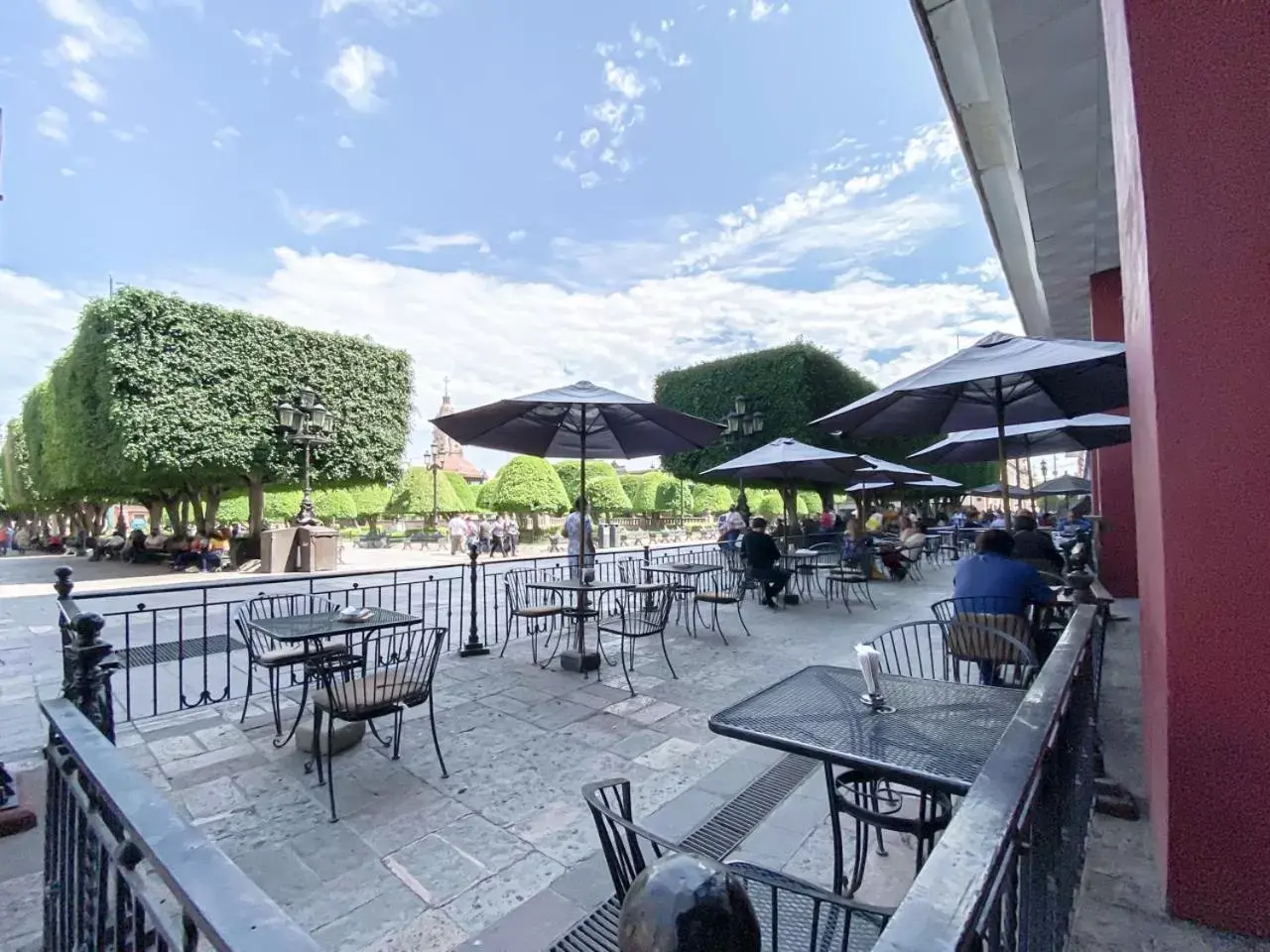 Restaurant/places to eat in Ramada Plaza by Wyndham Leon Restaurant/places to eat in Ramada Plaza by Wyndham Leon