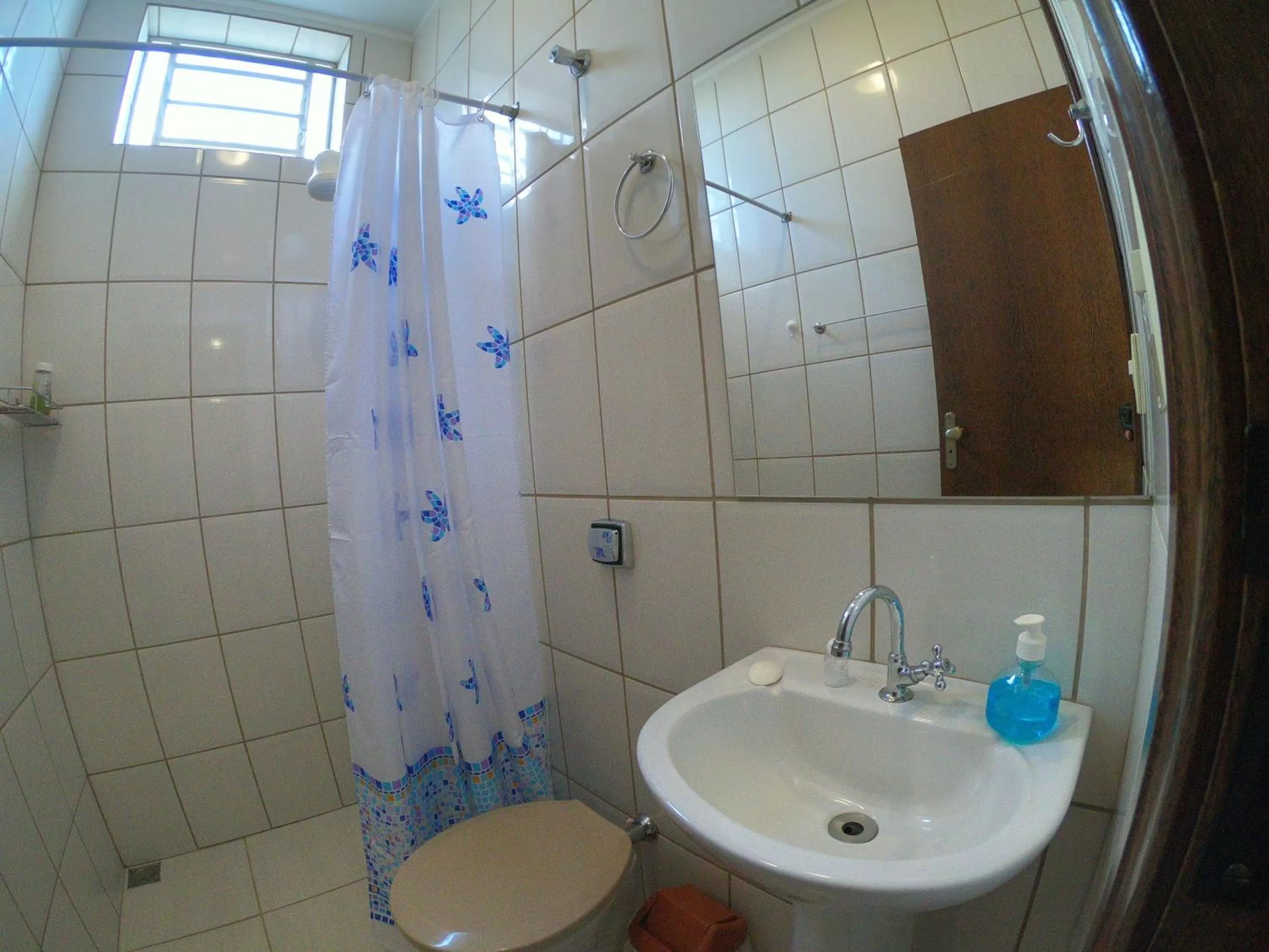 Shower in Suíte na Canastra com Ar Condicionado