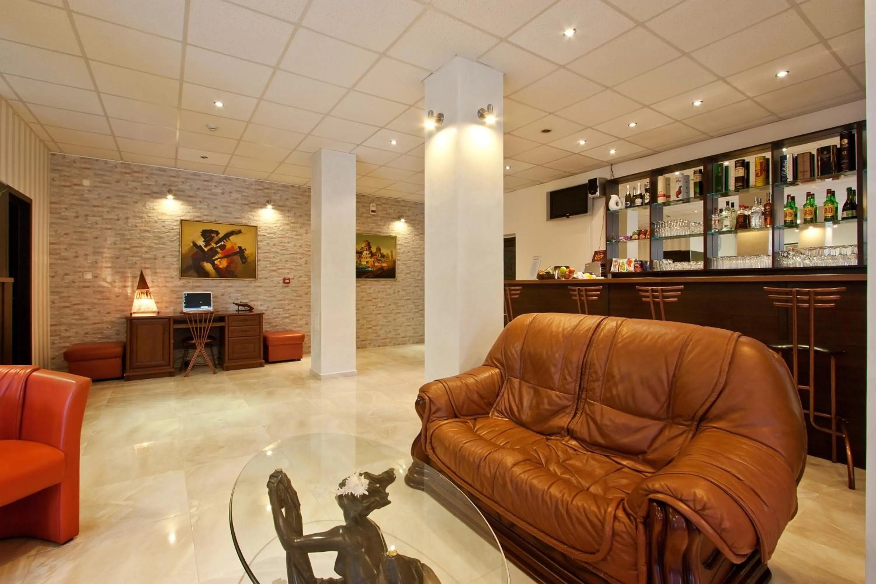 Lounge or bar in Hotel Cheap - Smart choice - Great value