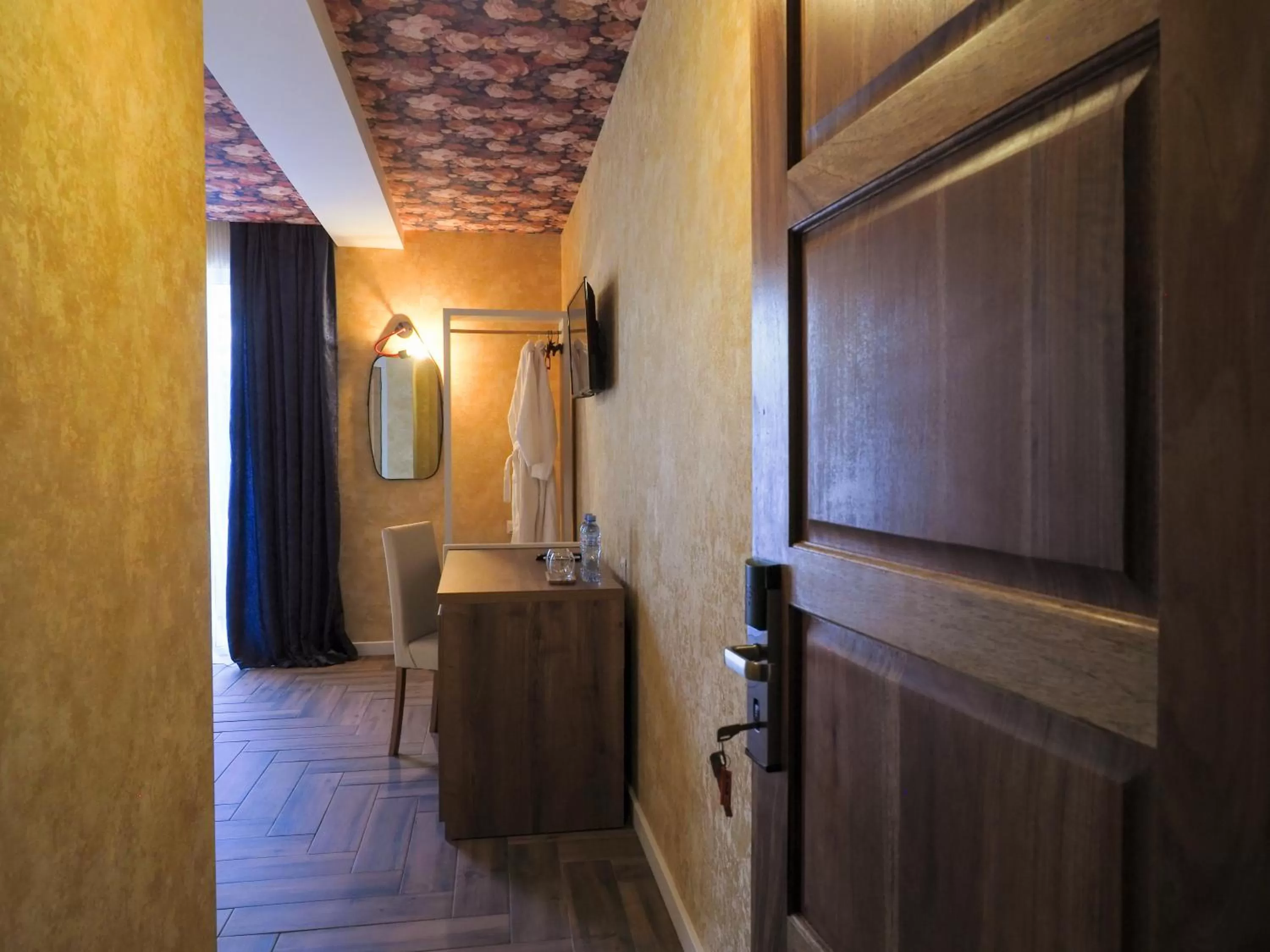 Bed, Bathroom in Hotel BaniHills Tbilisi