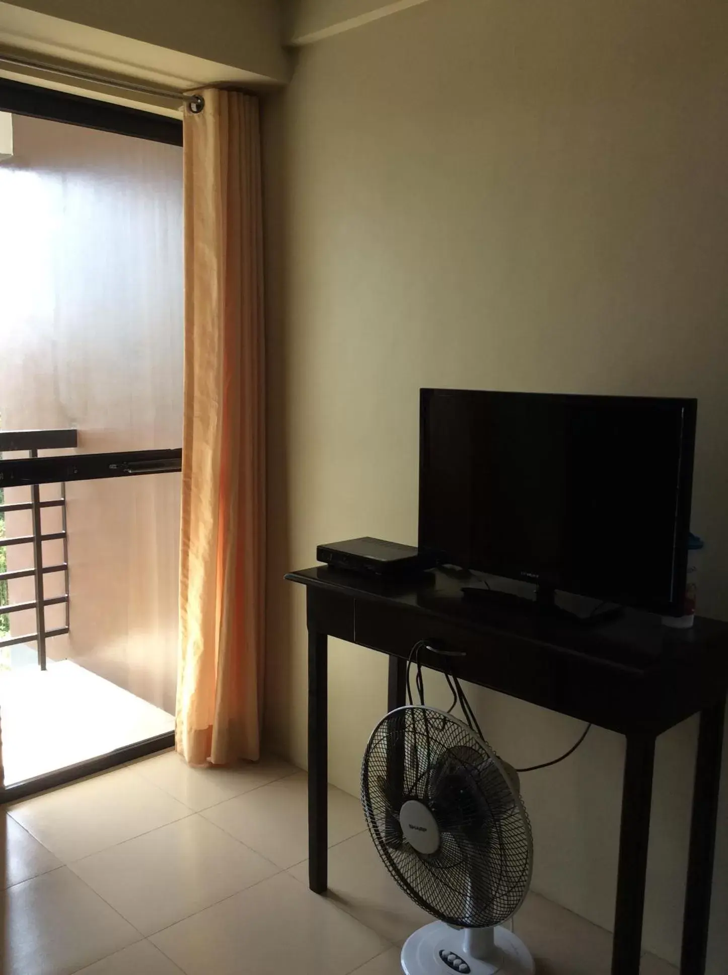 Bedroom, TV/Entertainment Center in Casa Bel