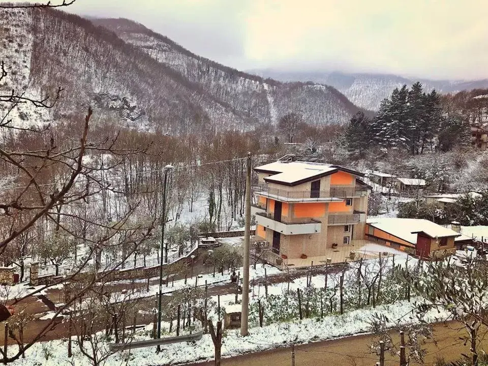 Property building, Winter in B&B Da Felice