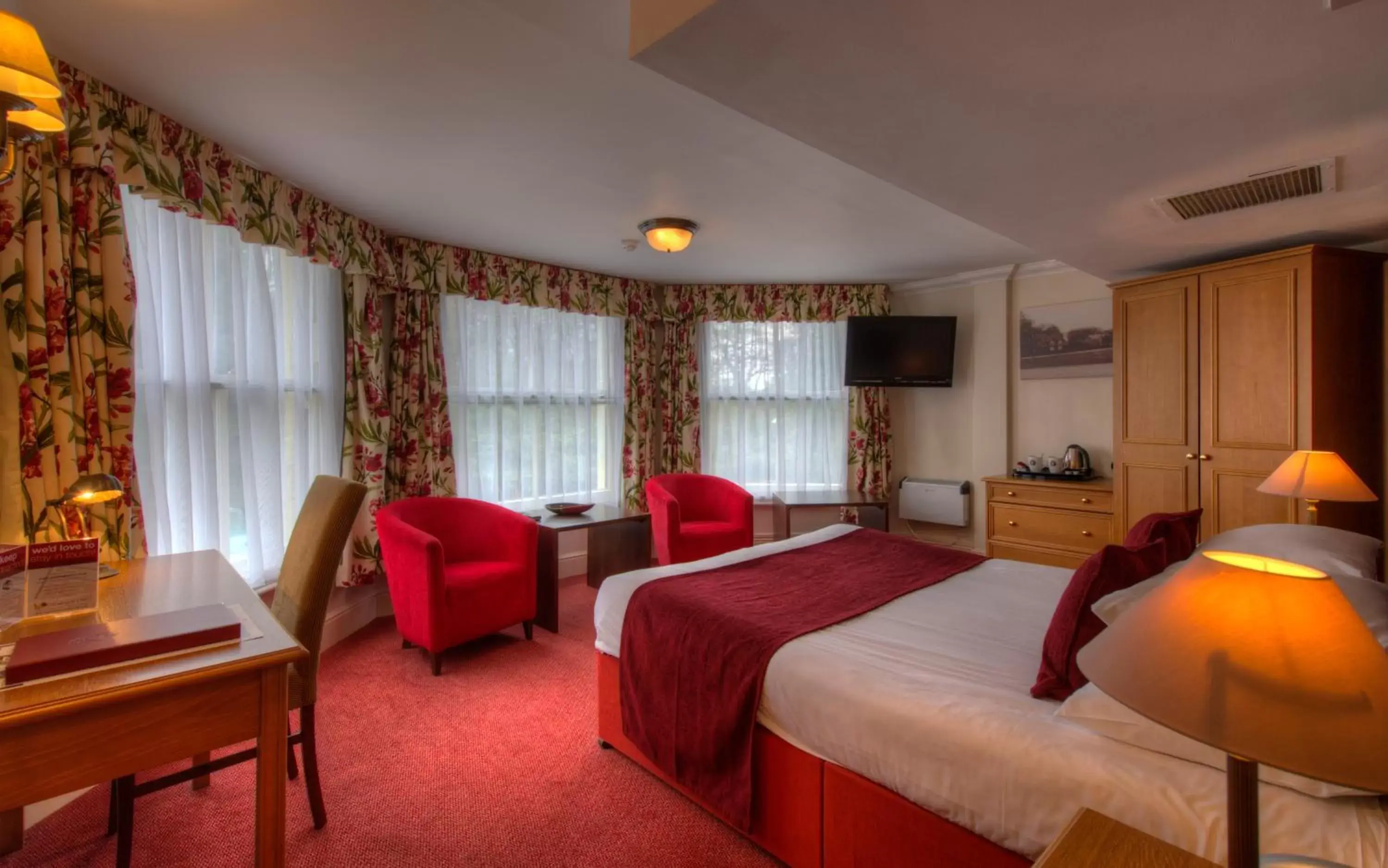 Bed in Wheatsheaf Hotel by Chef & Brewer Collection