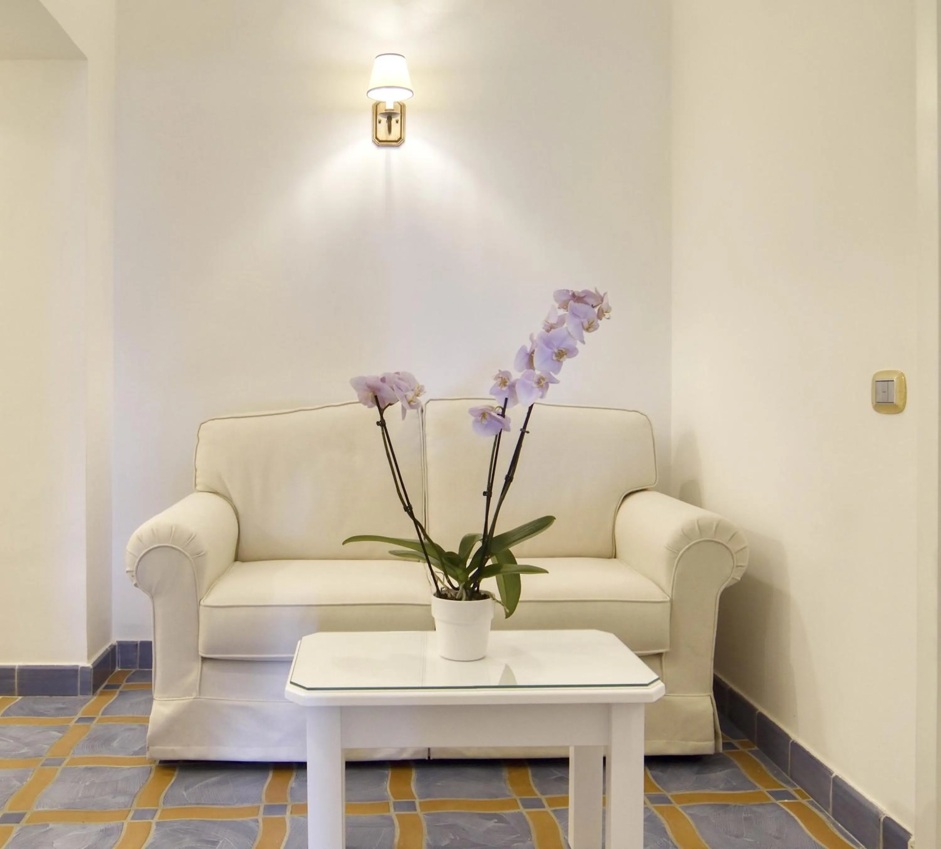 Photo of the whole room in Palazzo Confalone