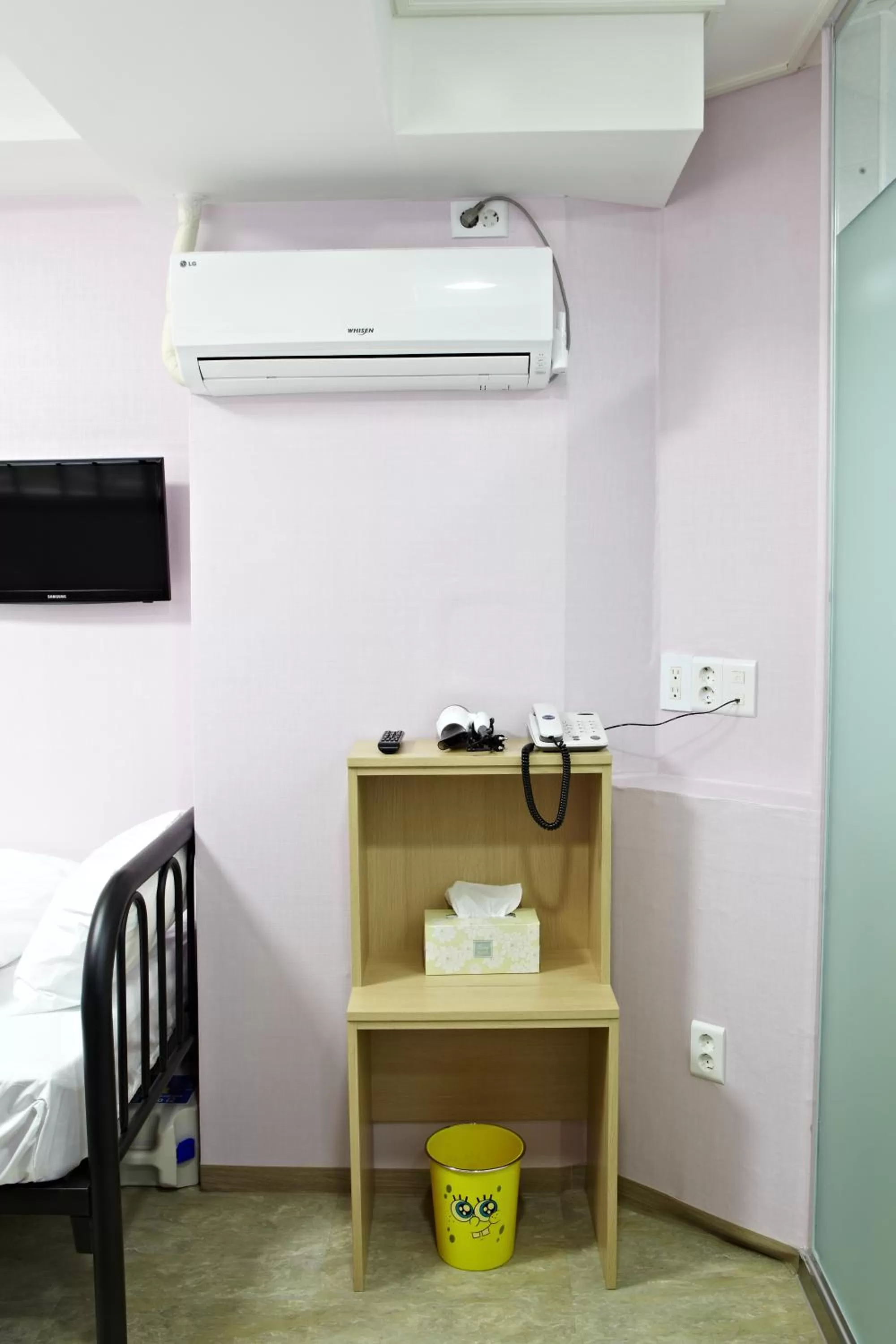 Bed in Rainbow Hotel Myeongdong