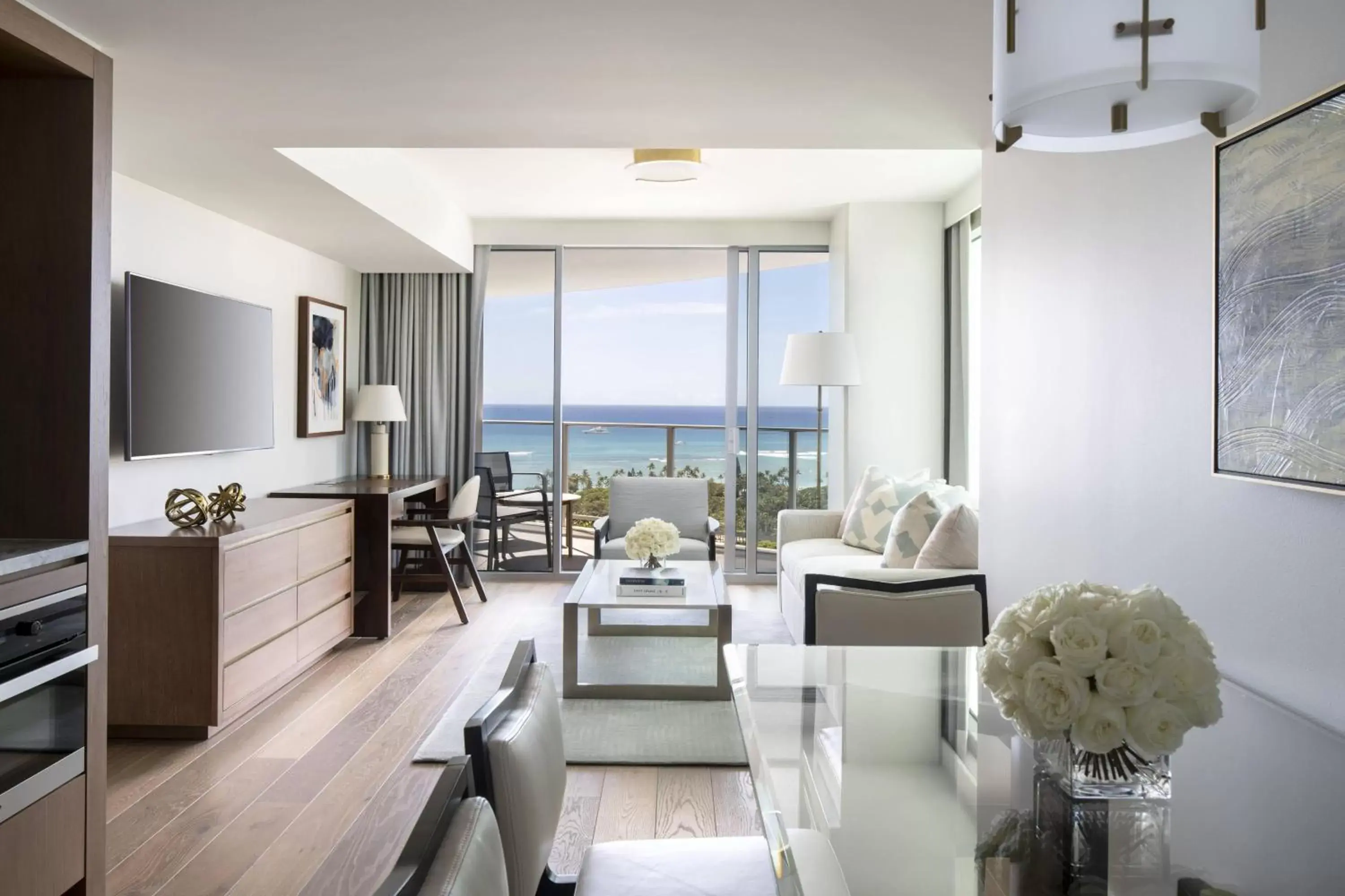 Photo of the whole room, Seating Area in The Ritz-Carlton Residences, Waikiki Beach Hotel