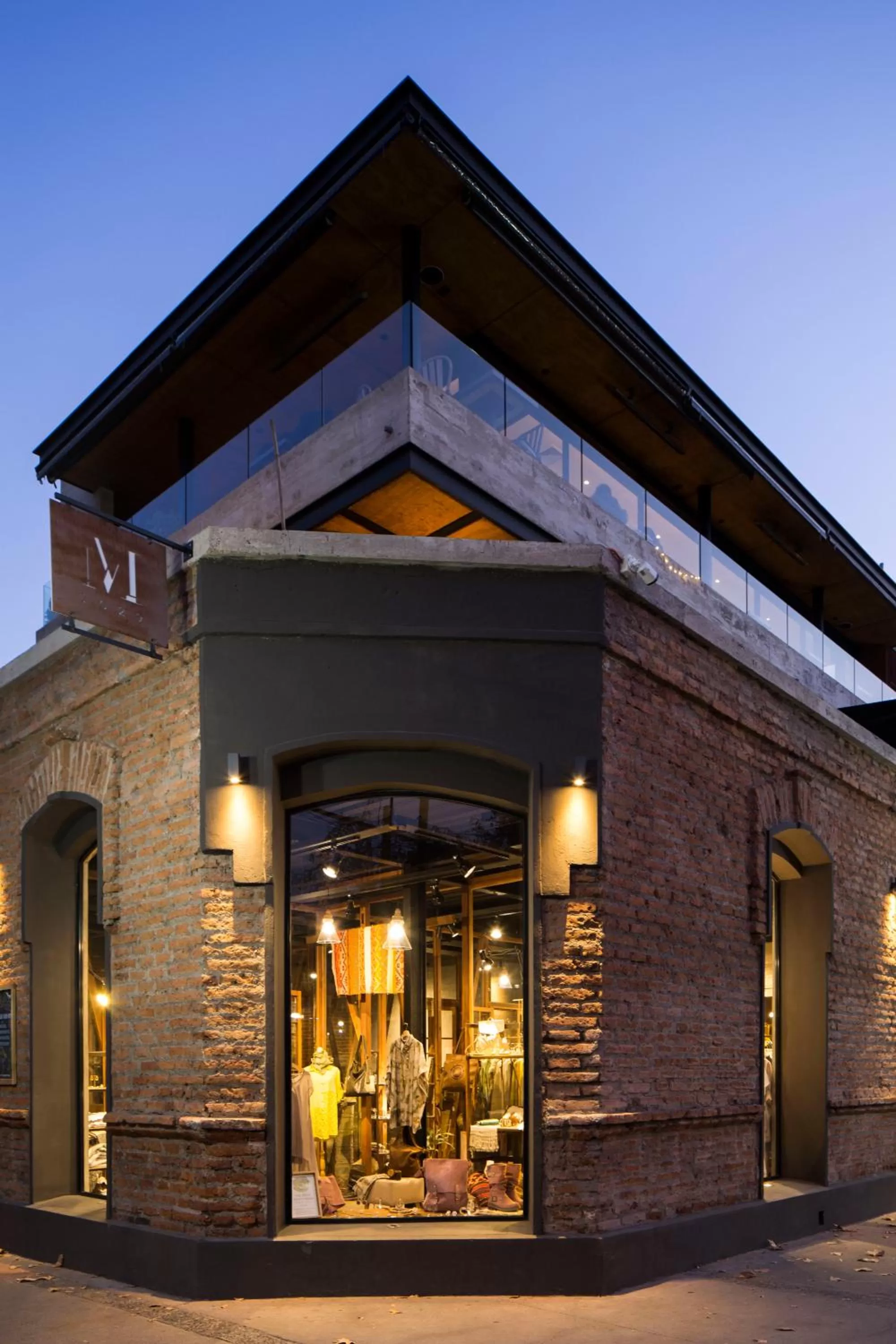 Property building in Maison Italia 1029