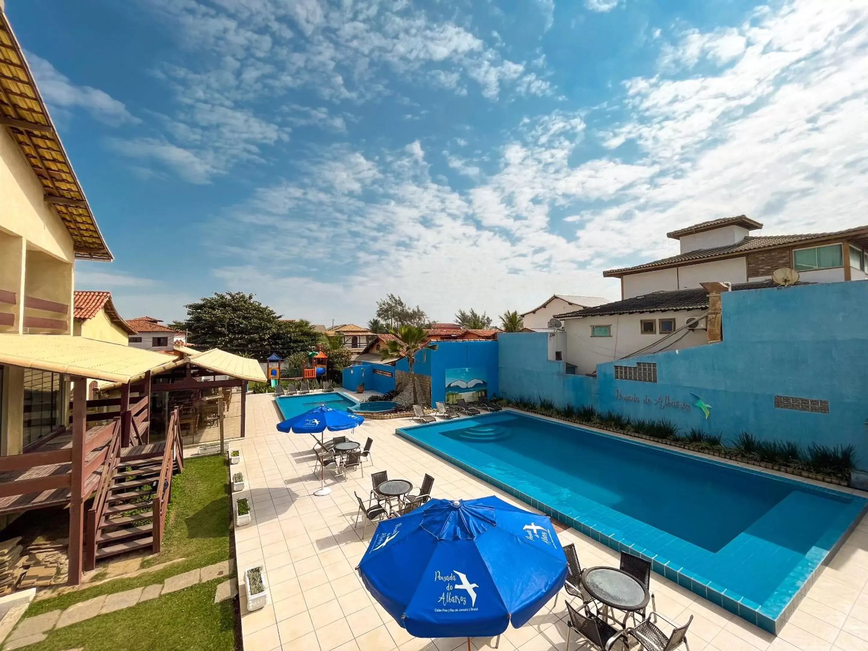 Property building, Swimming Pool in Pousada do Albatroz