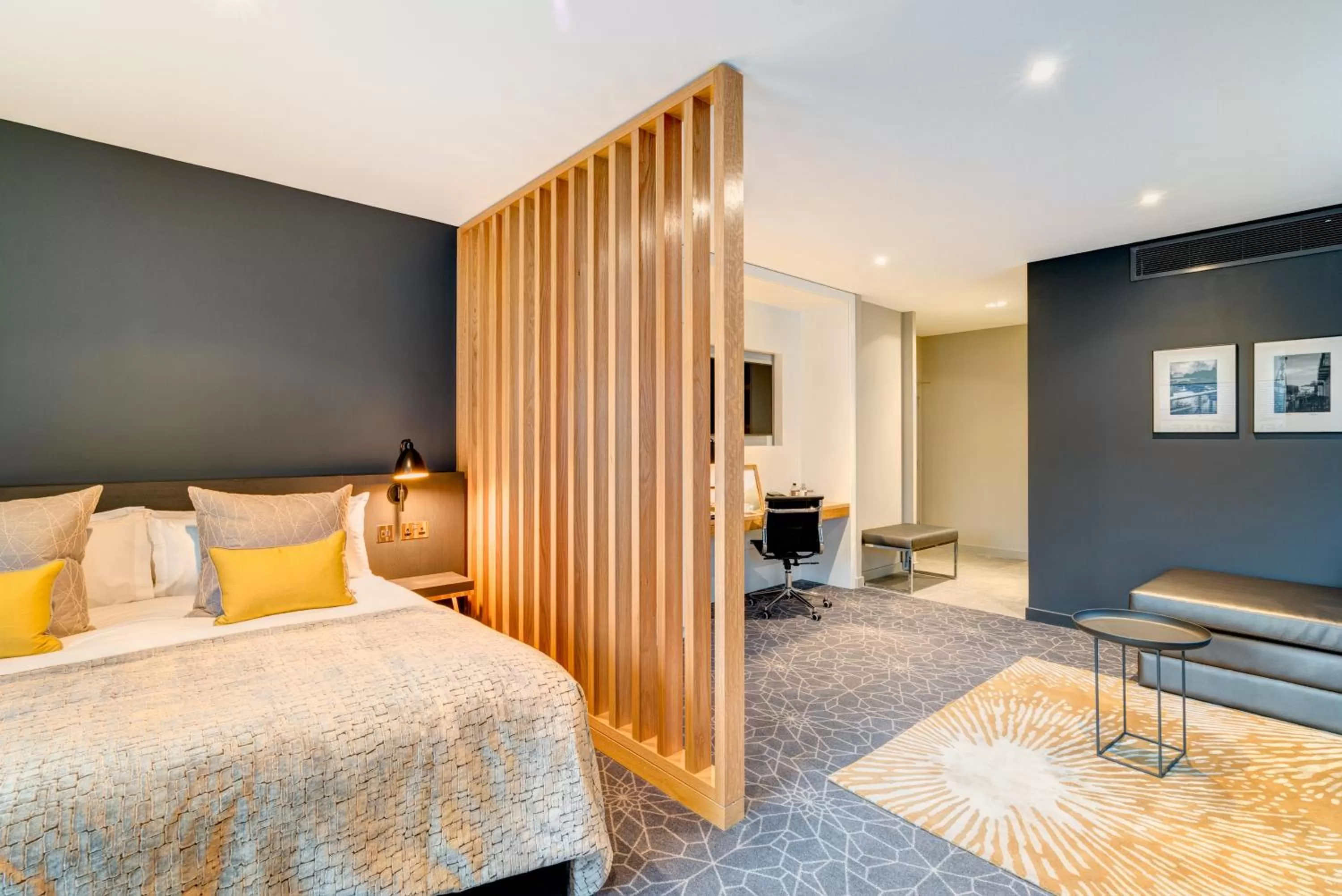 Bedroom, Bed in Apex City of Bath Hotel