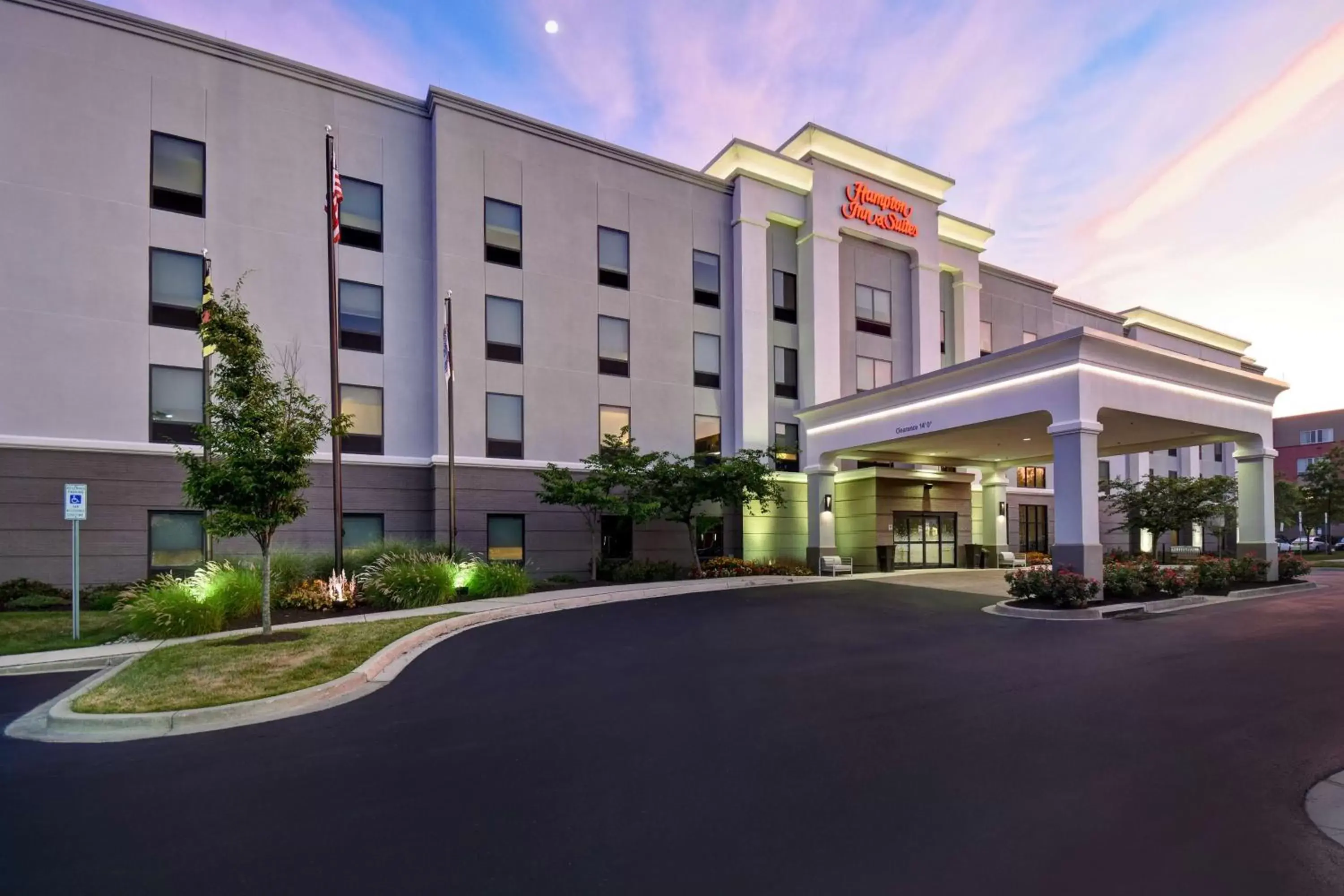 Property Building in Hampton Inn & Suites - Columbia South, MD