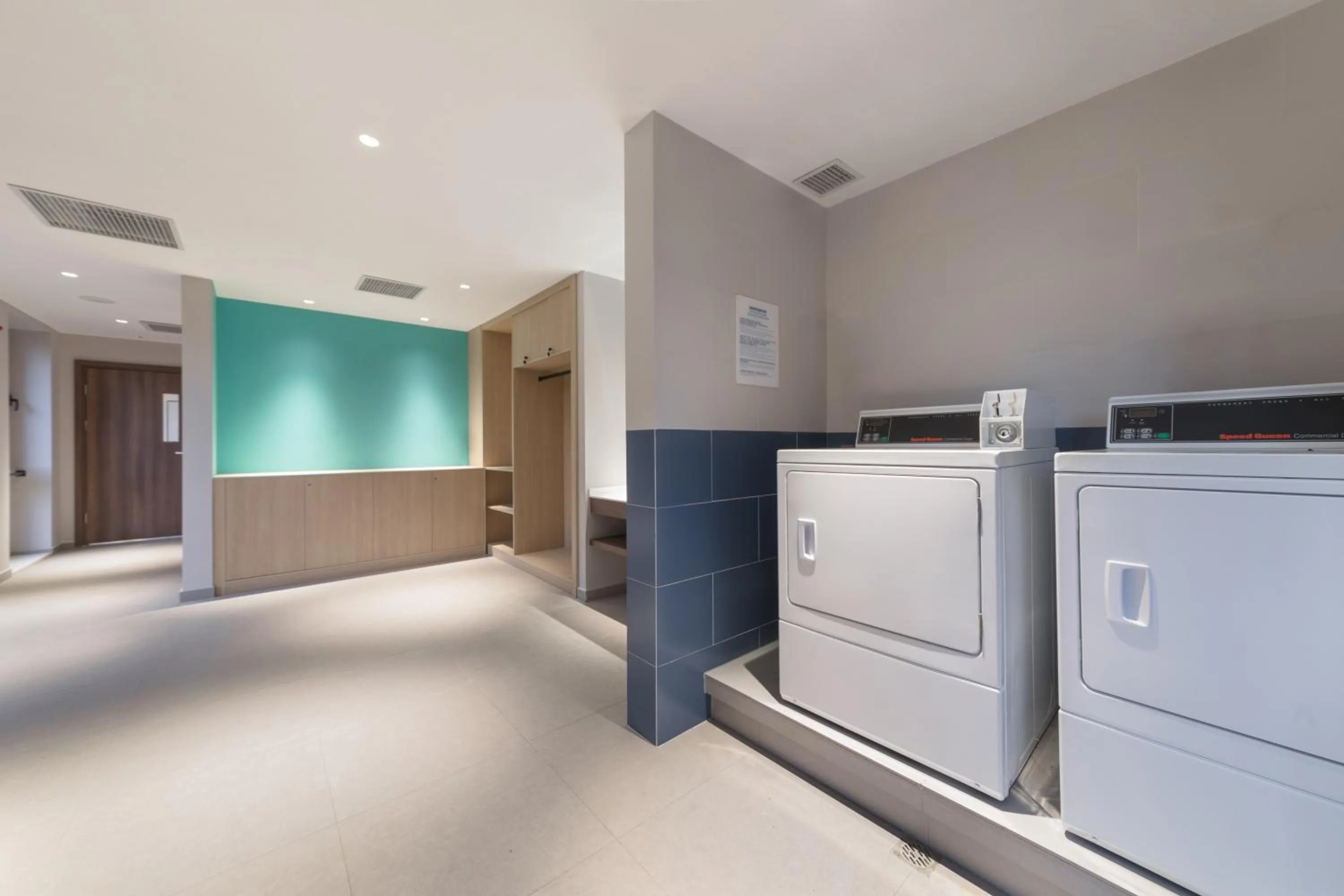 washing machine in Holiday Inn Express Beijing Shijingshan Lakeview by IHG