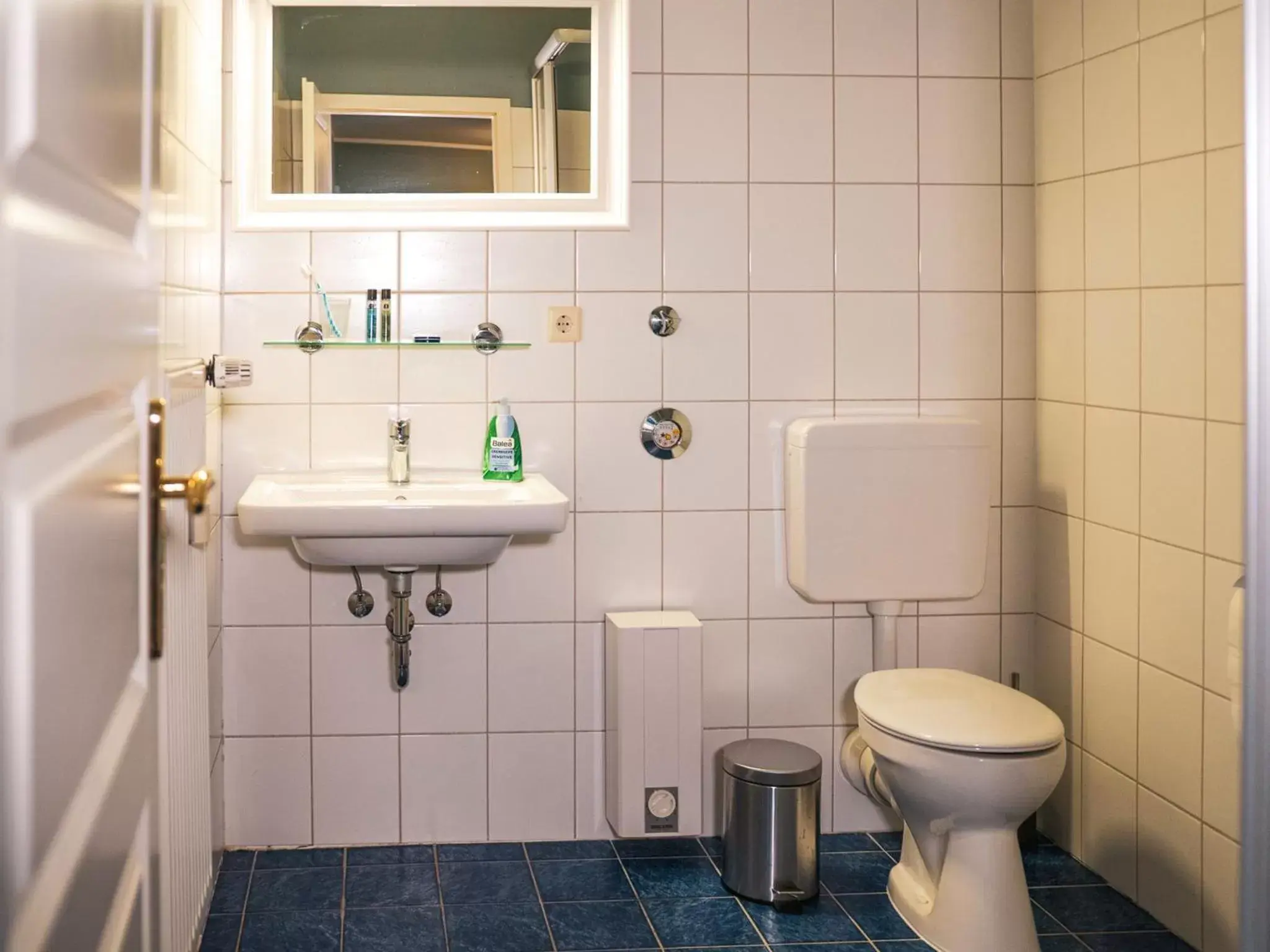 Bathroom in Bett4-you Pinneberg - Prisdorf