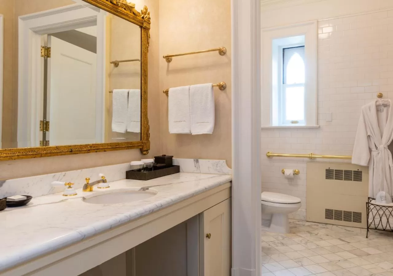 Bathroom in Castle Hotel & Spa