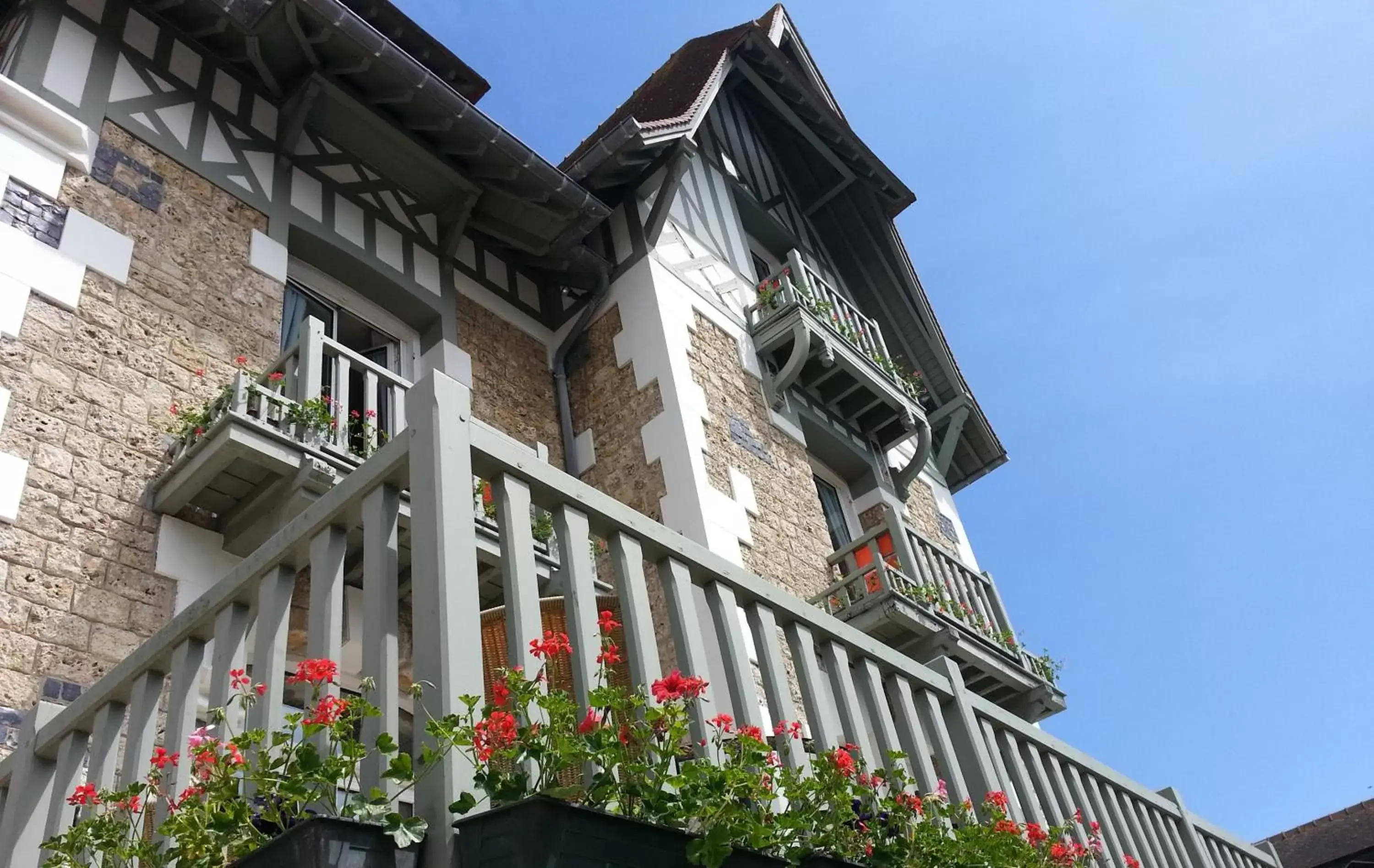 Facade/entrance, Property Building in Villa Augeval Hôtel de charme & Spa