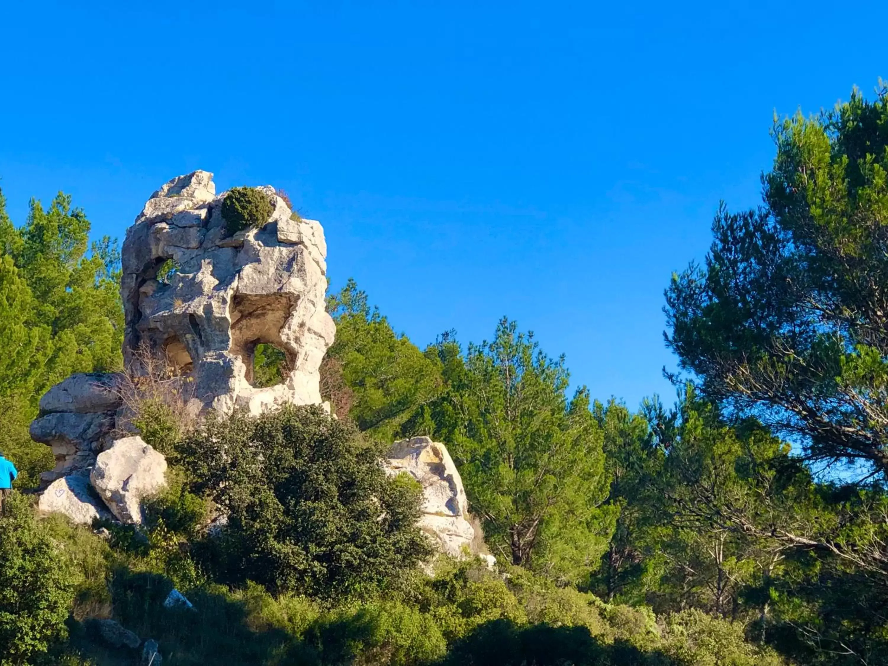 Nearby landmark in Lou Meinado