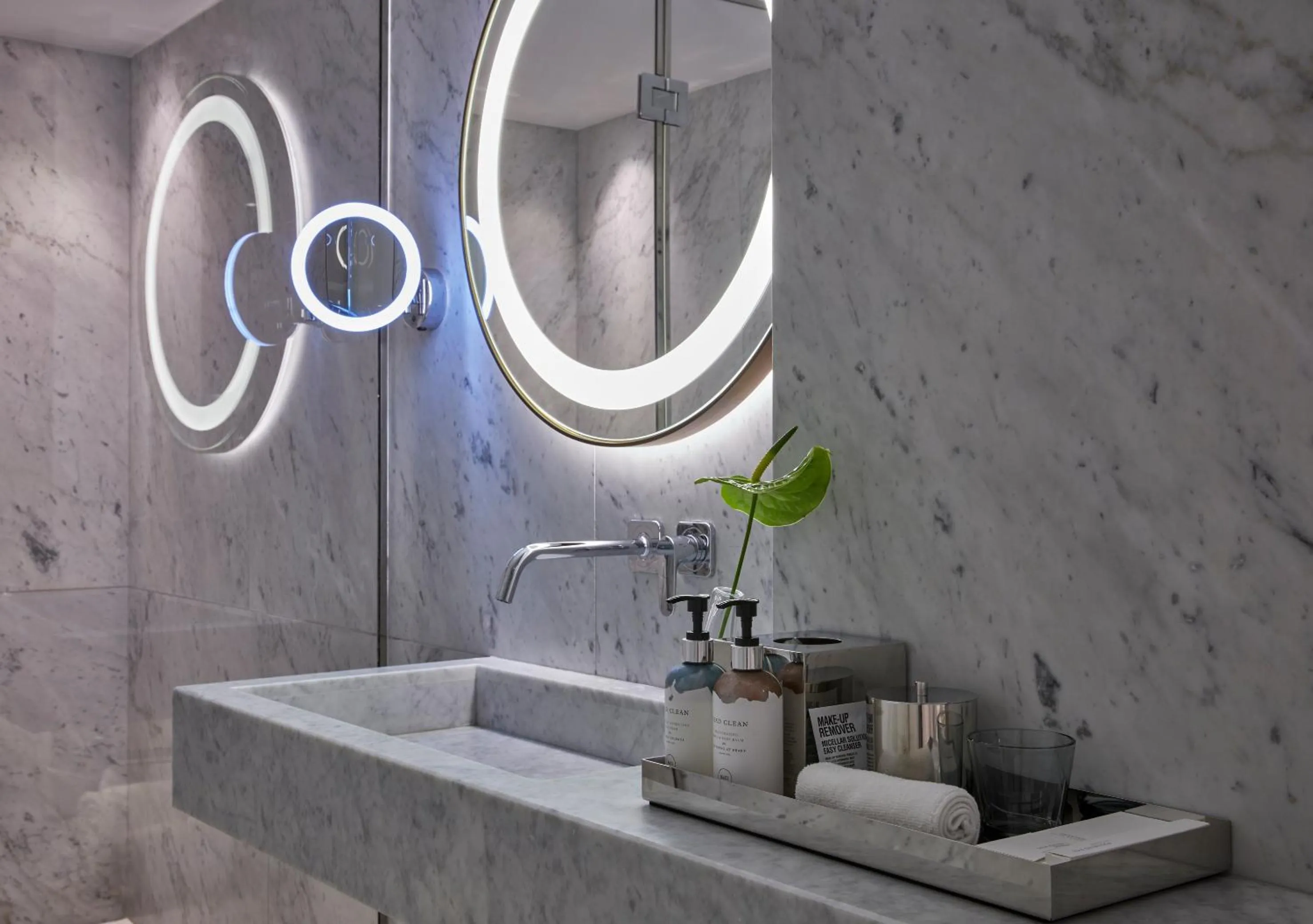 Bathroom in Sir Joan Hotel, part of Sircle Collection