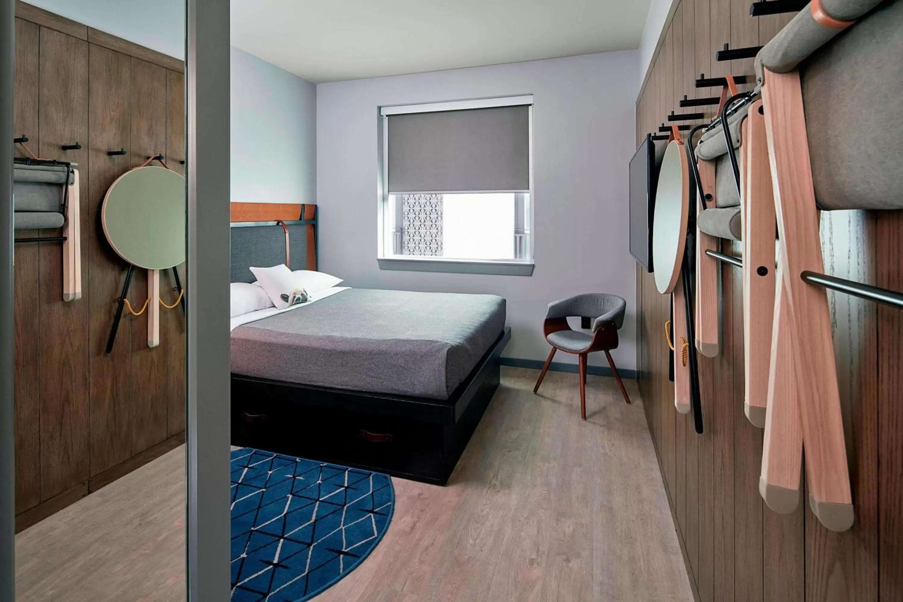 Photo of the whole room, Bed in MOXY Denver Cherry Creek