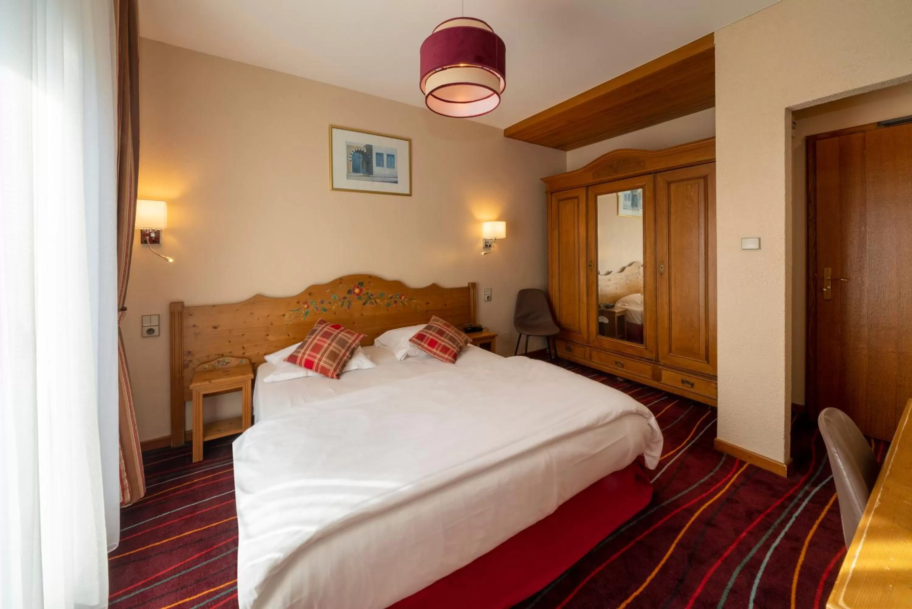 Bedroom, Bed in Hôtel du Parc, Restaurant, Spa & Wellness