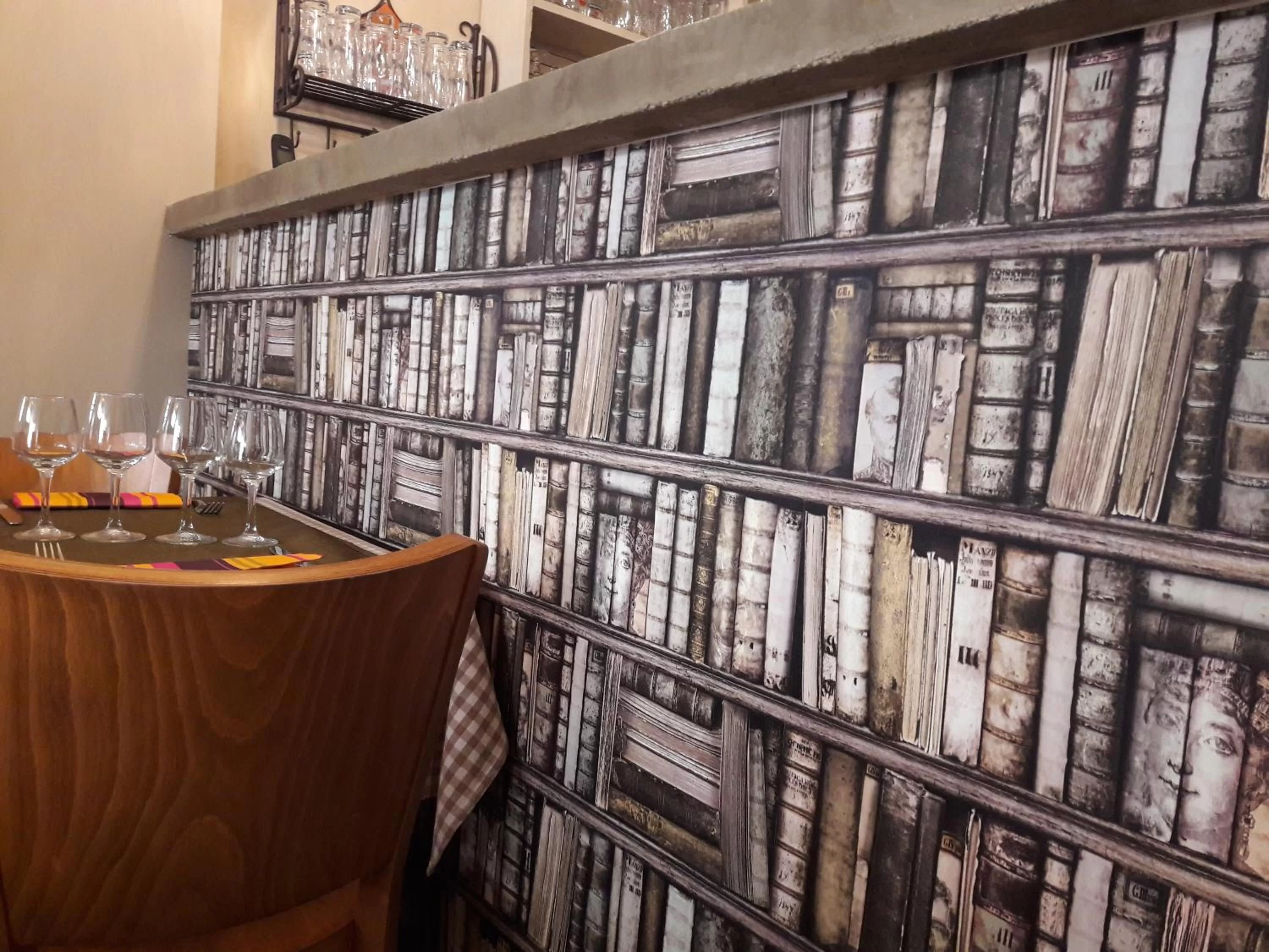 Lounge or bar in Hôtel-Restaurant "Chez Carrière"