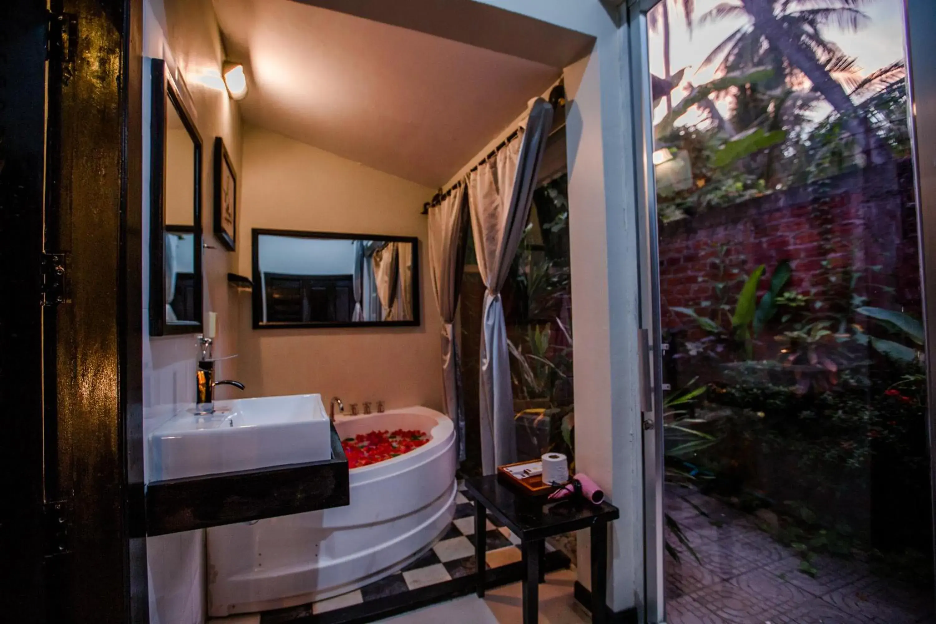 Bathroom in The Sanctuary Villa Battambang